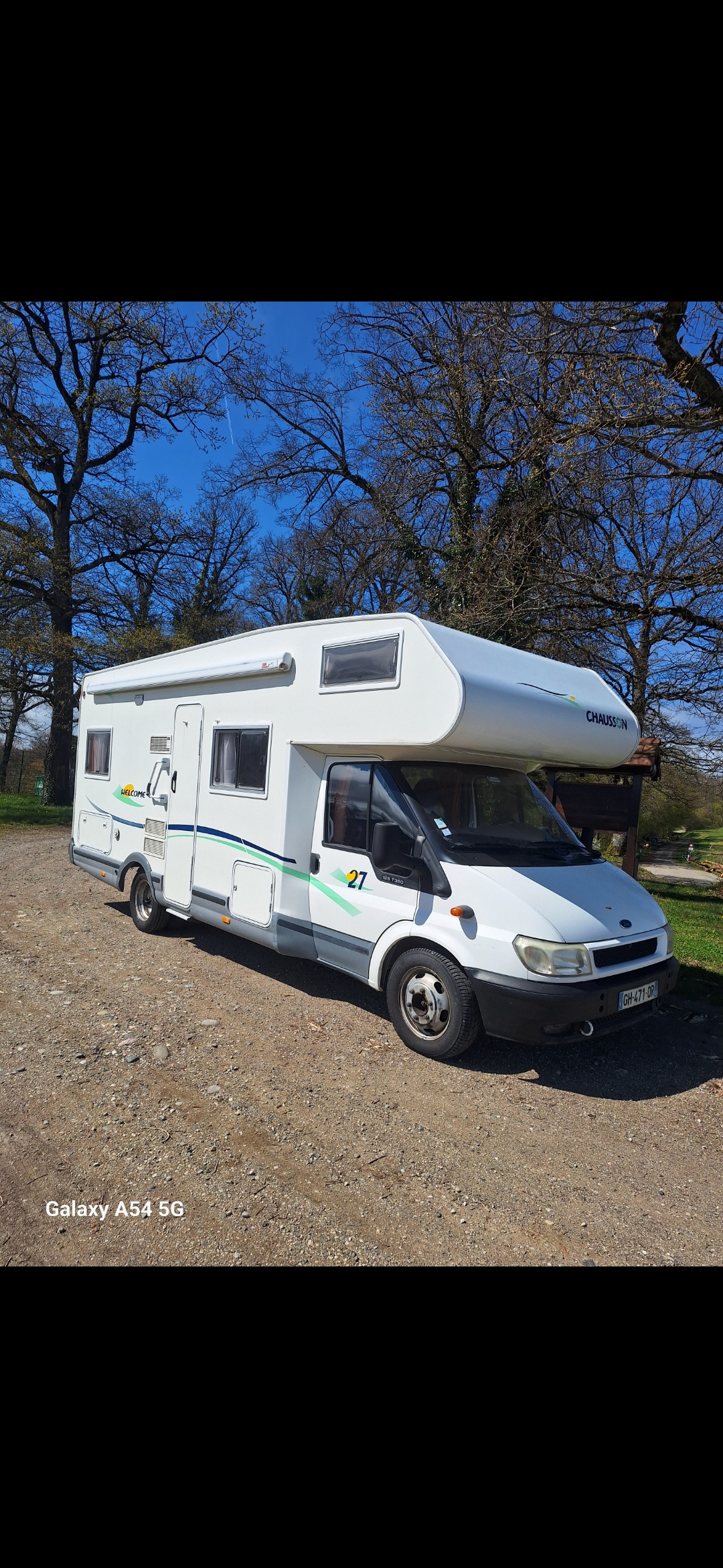 camping-car CHAUSSON WELCOME  extérieur / latéral droit