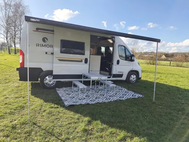 camping-car RIMOR HORUS 45  extérieur / latéral droit