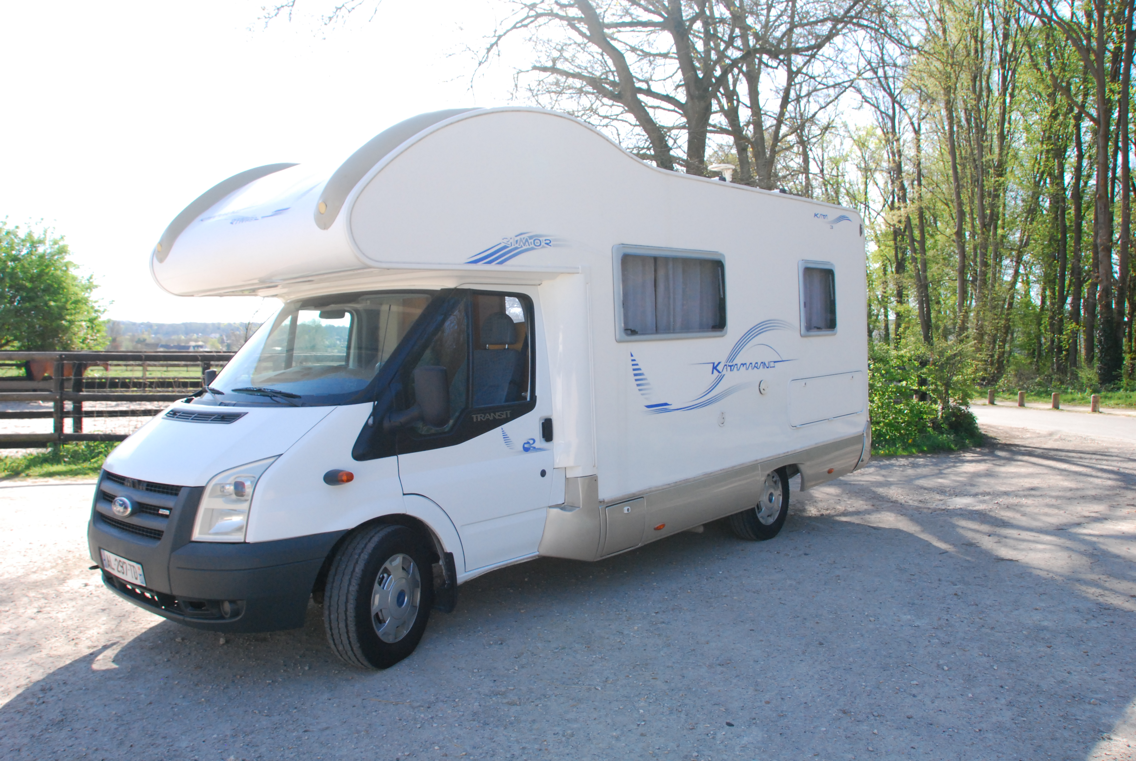 camping-car RIMOR KATARAMANO   extérieur / face avant