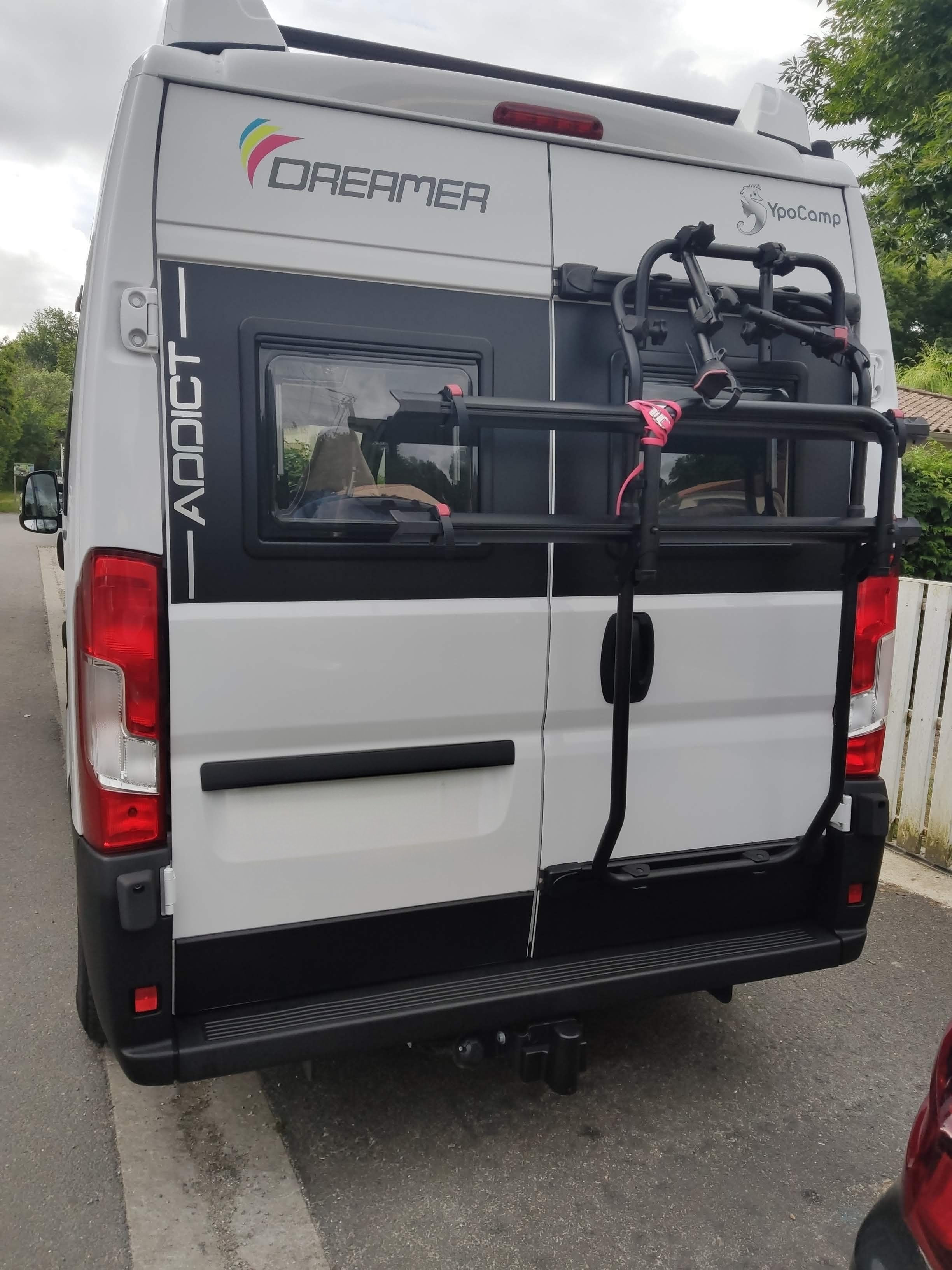 camping-car DREAMER D 55 UP  extérieur / arrière