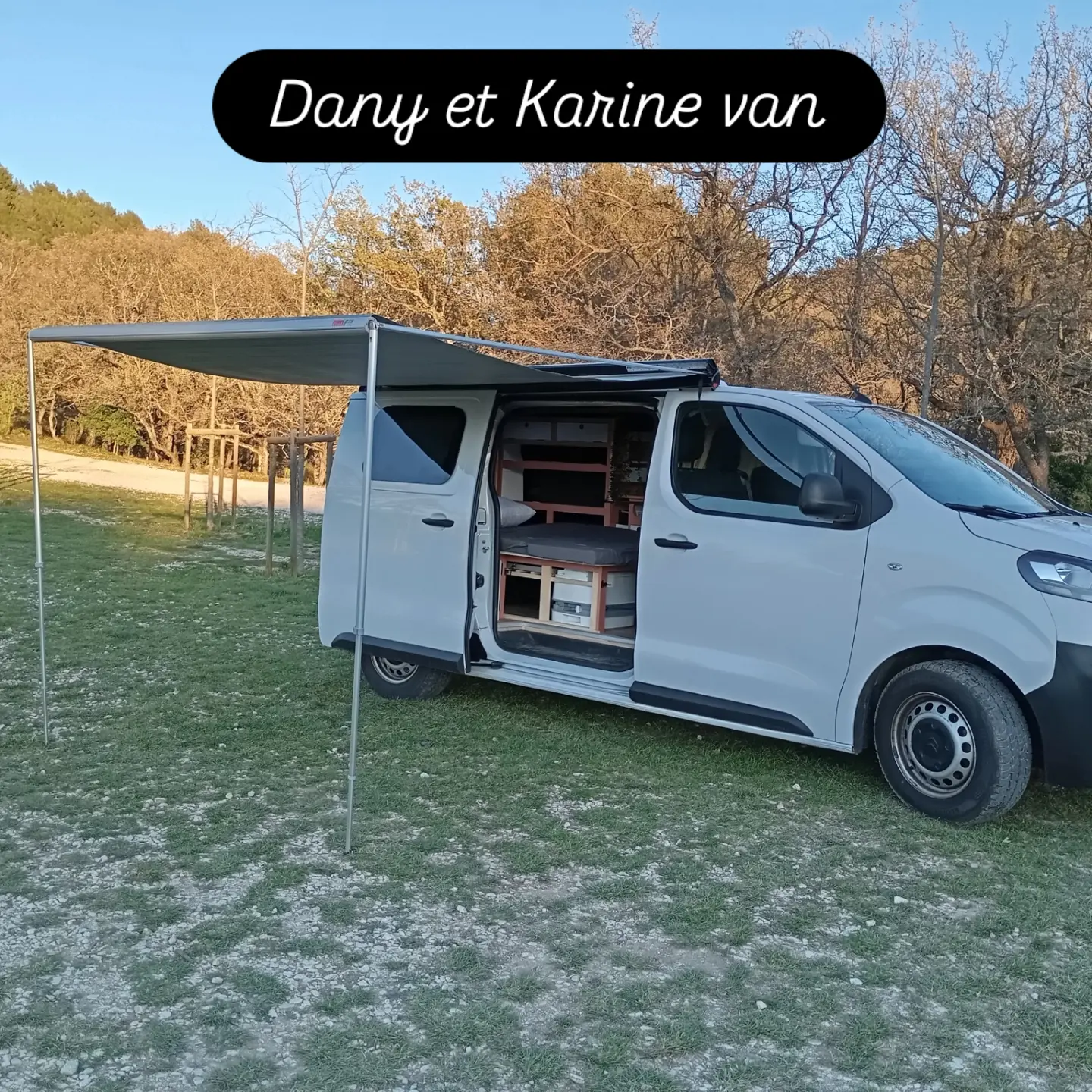 camping-car CITROEN JUMPY  extérieur / face avant