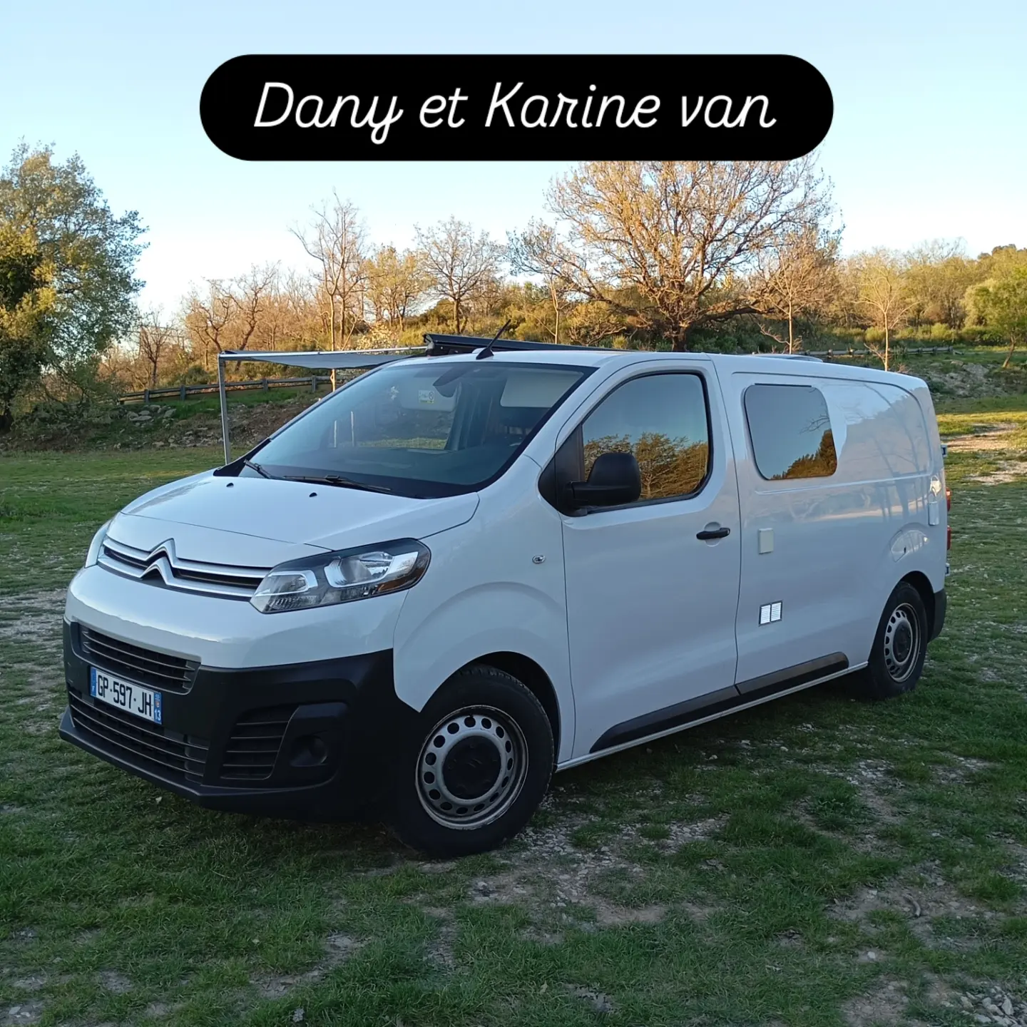 camping-car CITROEN JUMPY  extérieur / latéral gauche