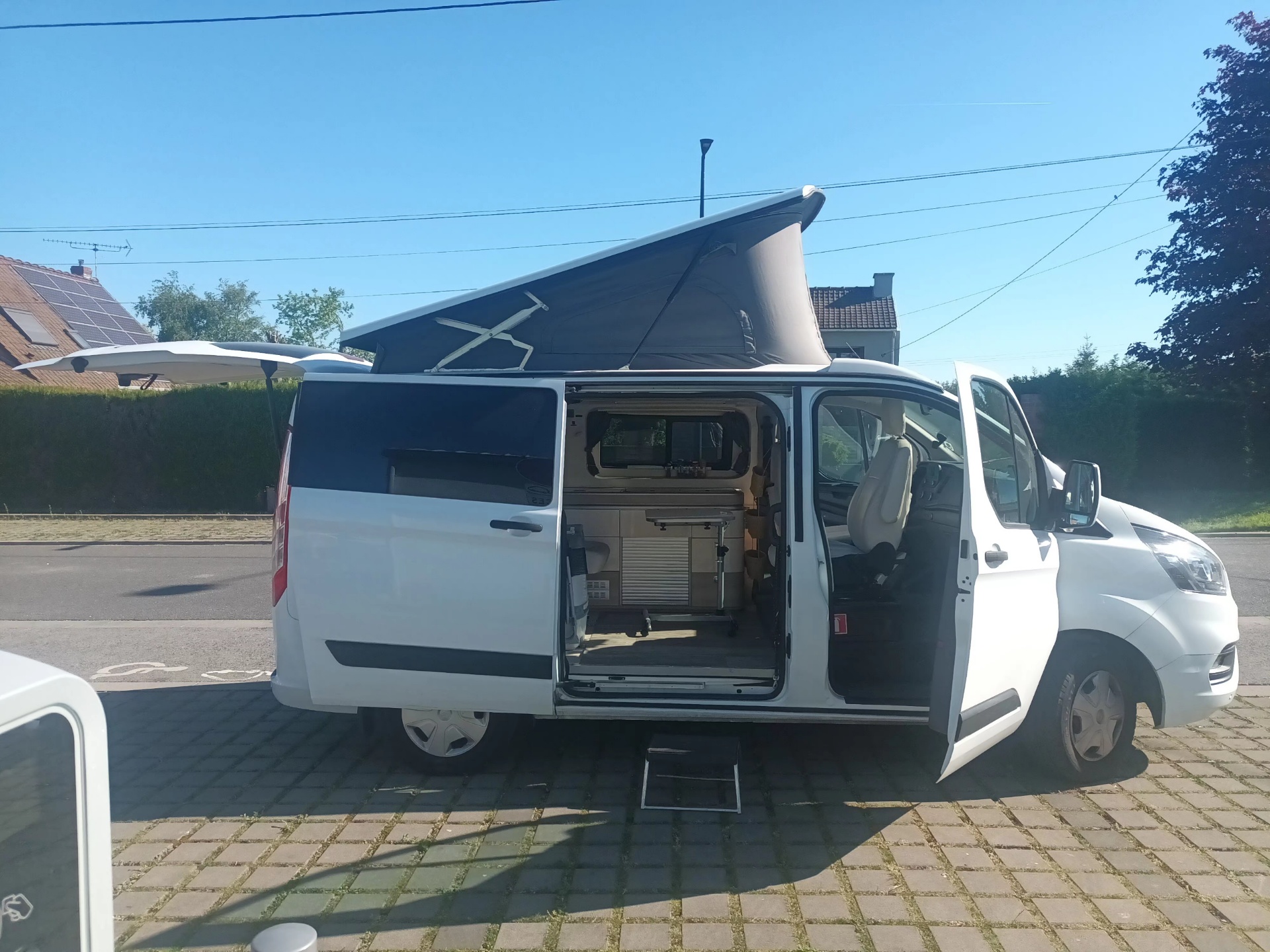 camping-car CAMPEREVE COMPACT  extérieur / latéral gauche