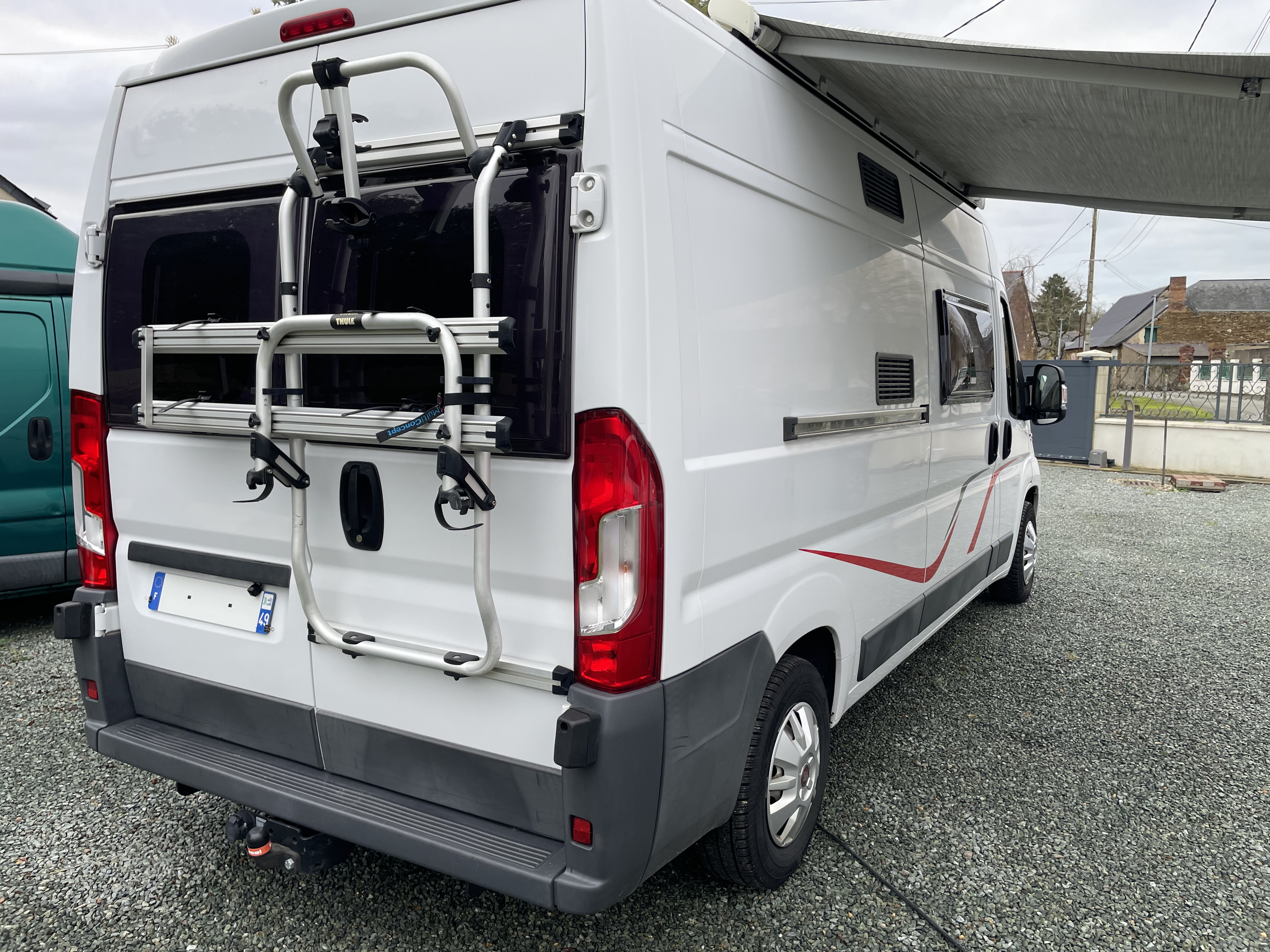 camping-car CHALLENGER VANY DUCATO  extérieur / latéral droit