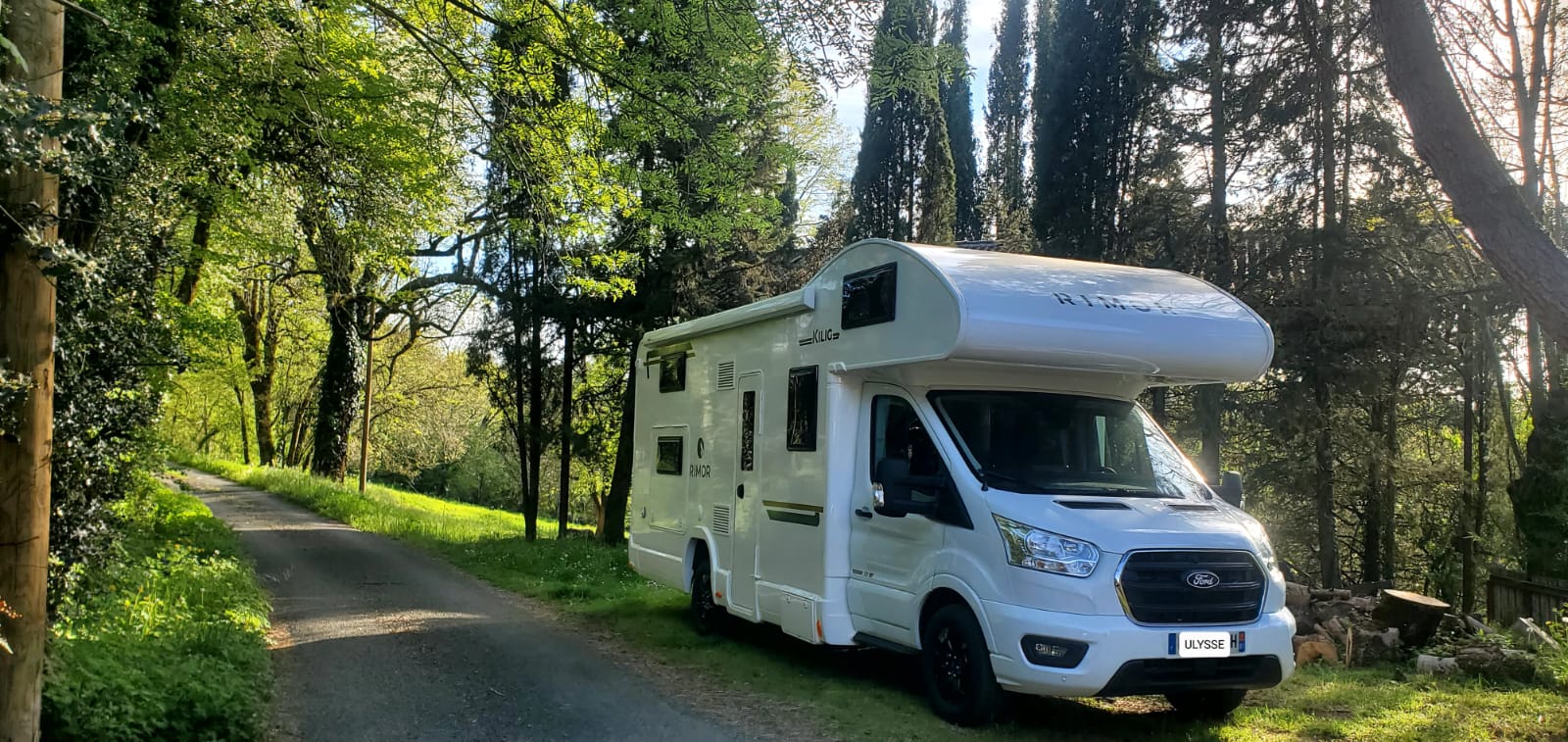 camping-car RIMOR KILIG 50  extérieur / face avant
