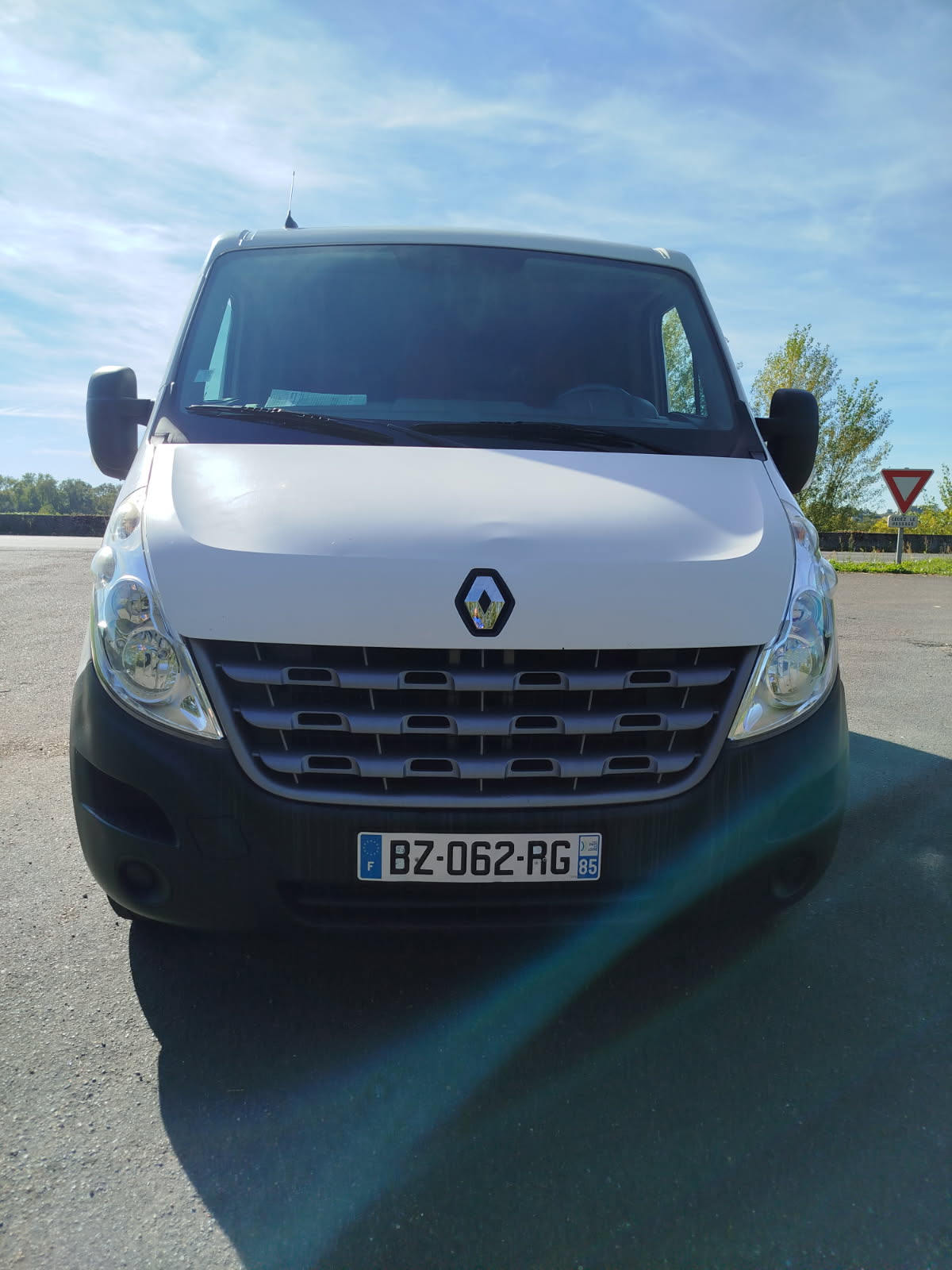 camping-car RENAULT MASTER 3  extérieur / face avant