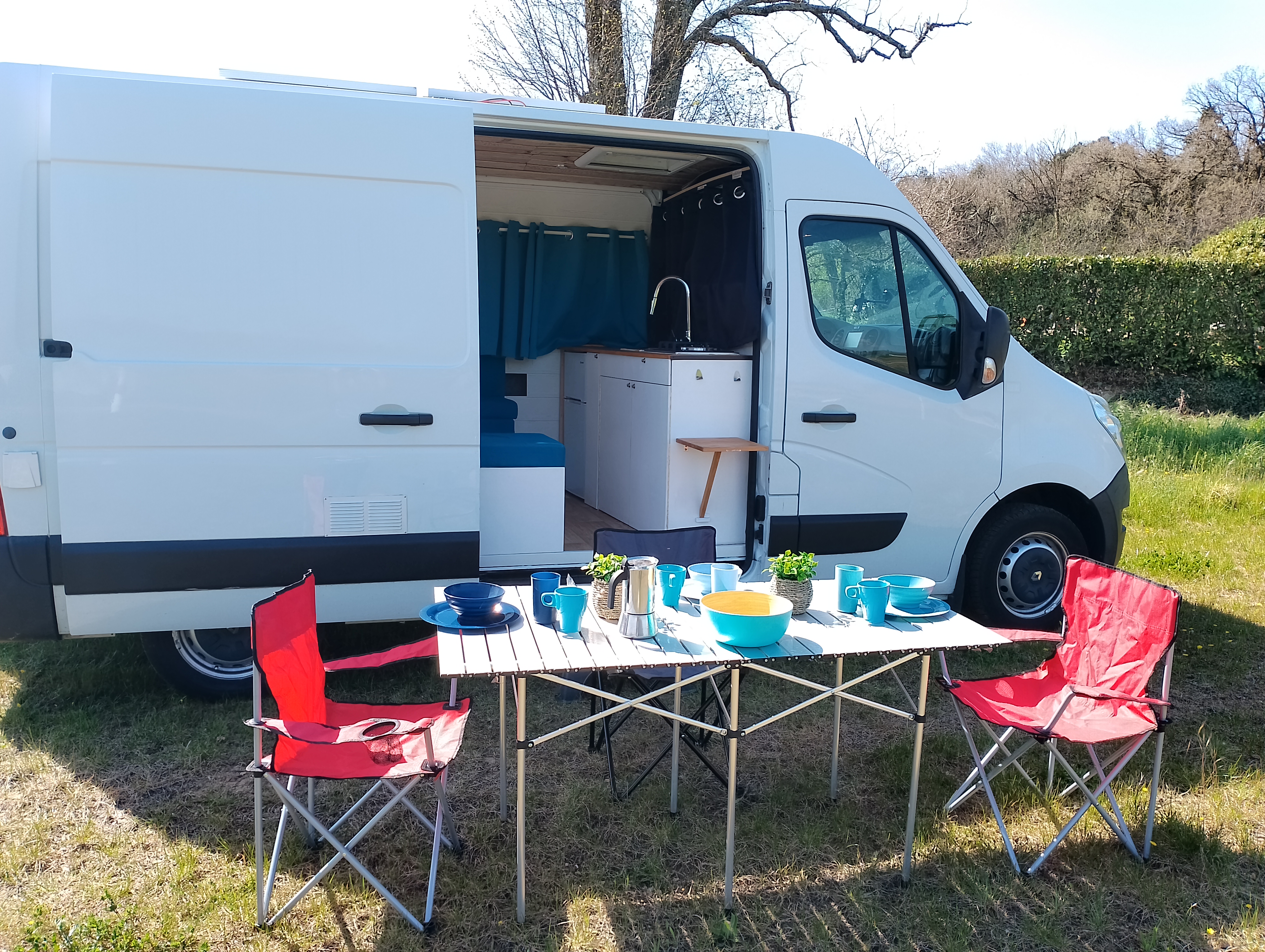 camping-car RENAULT MASTER 3   extérieur / latéral droit