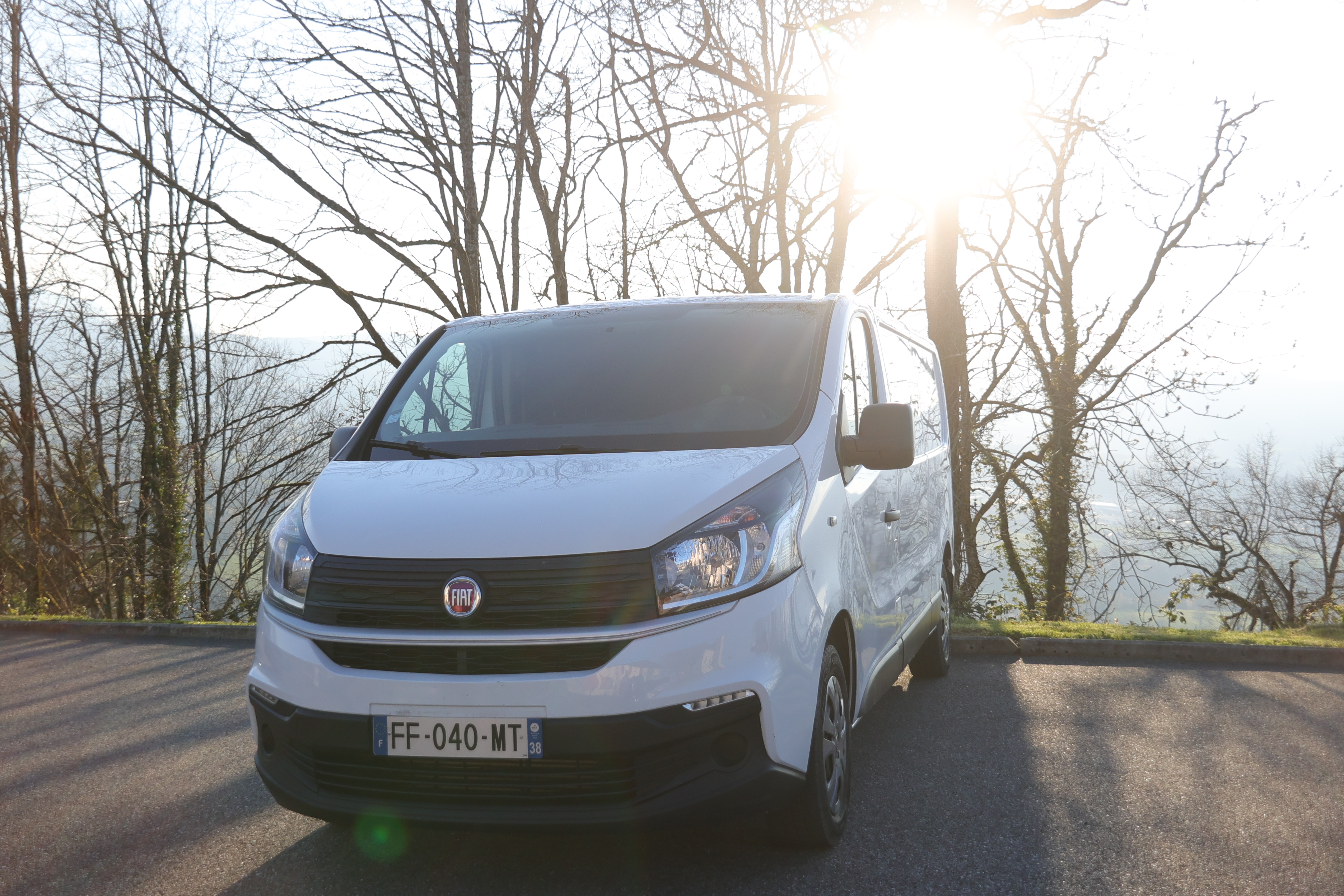 camping-car FIAT TALENTO 3045  intérieur / autre couchage