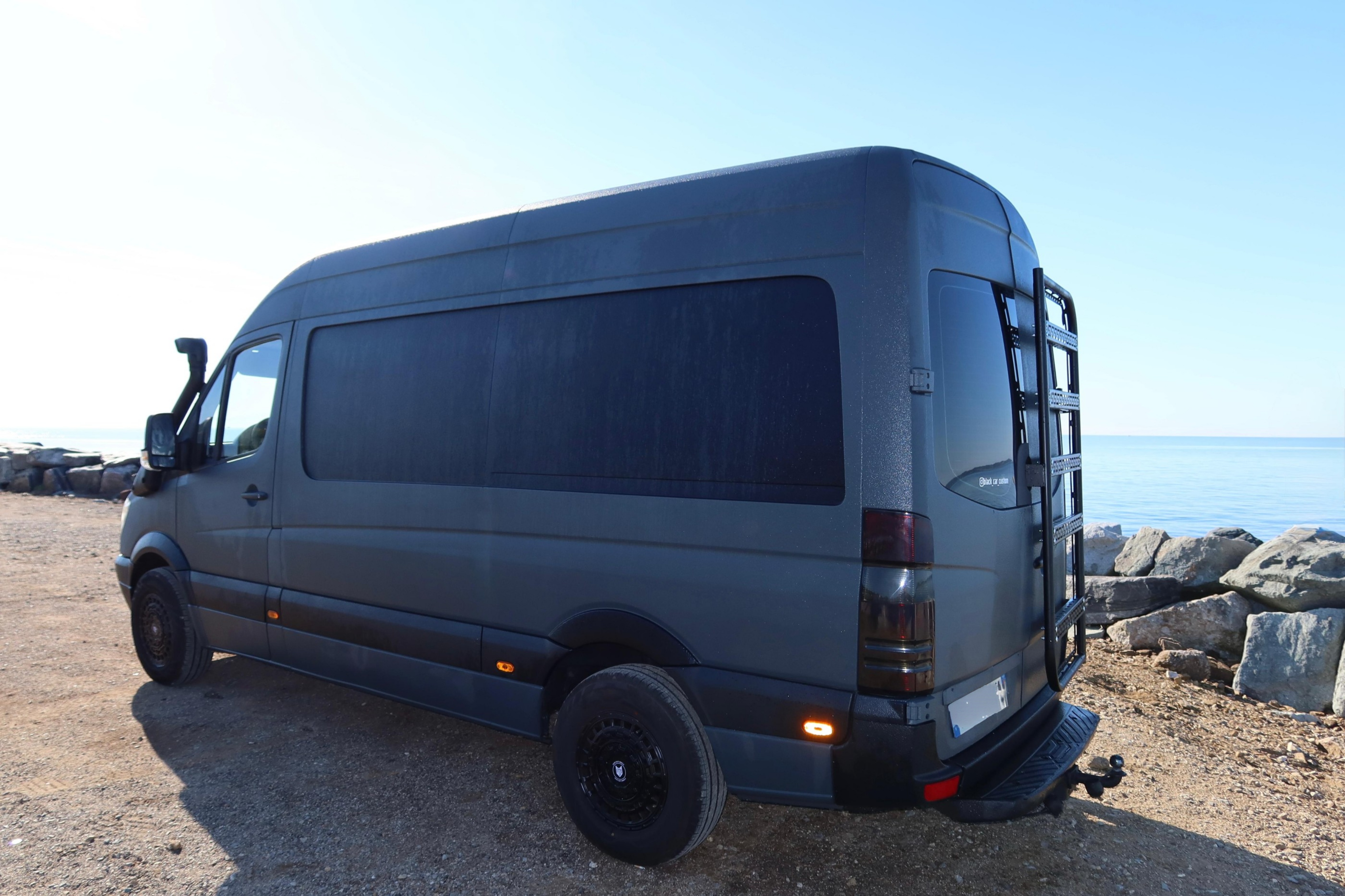 camping-car MERCEDES SPRINTER   extérieur / latéral gauche