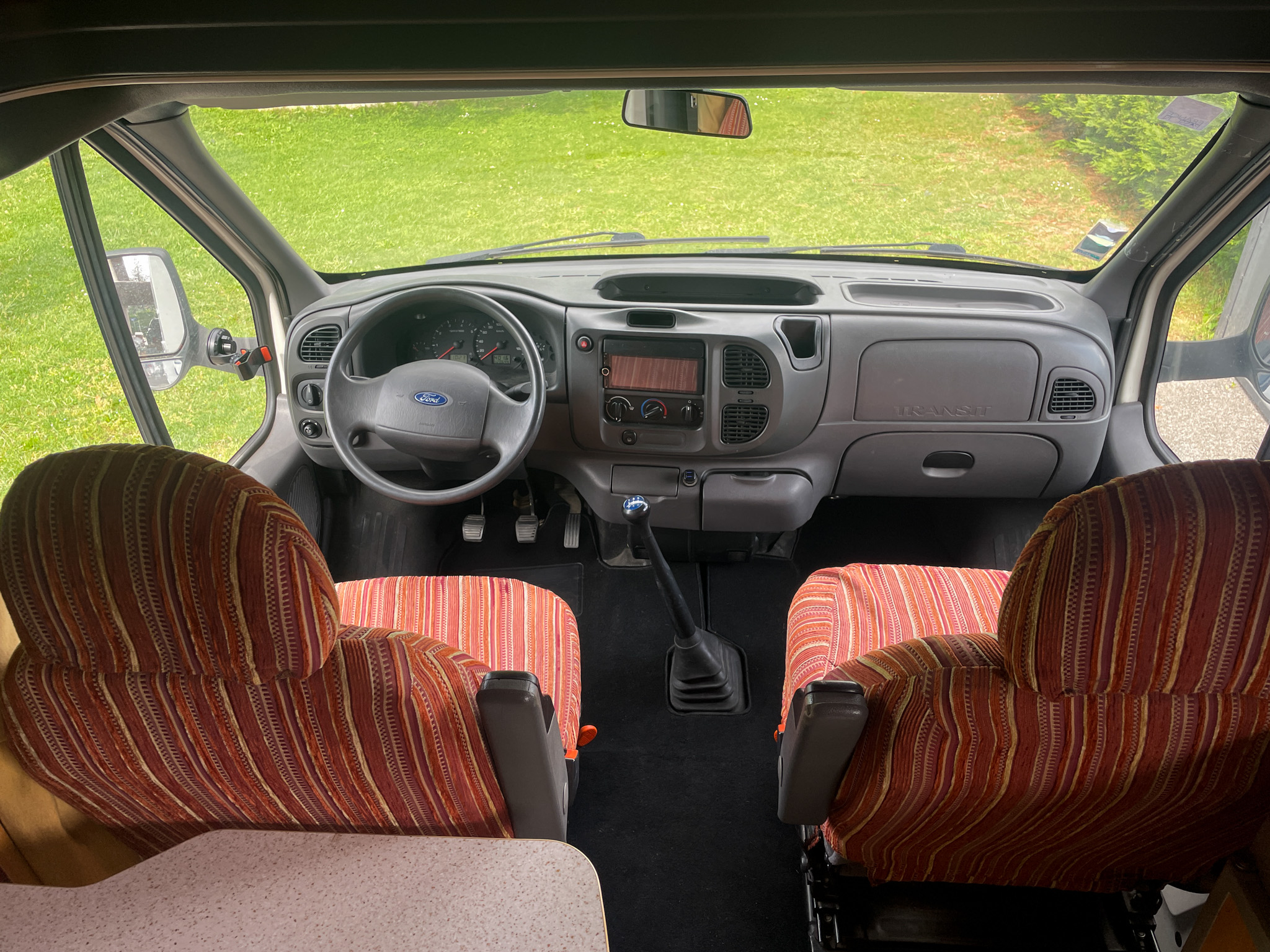 camping-car CHALLENGER 101  extérieur / arrière