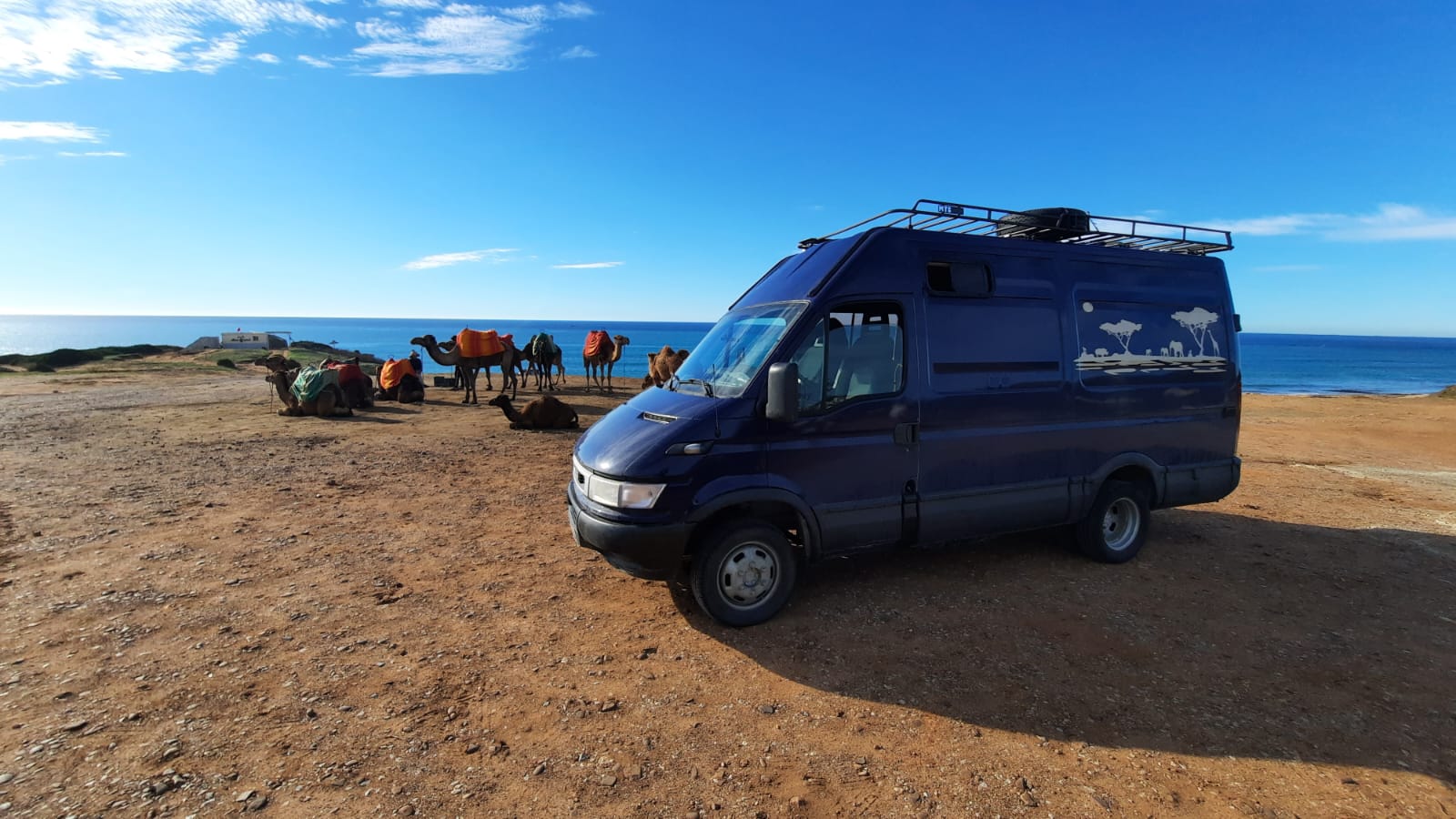 camping-car IVECO DAYLY  extérieur / face avant