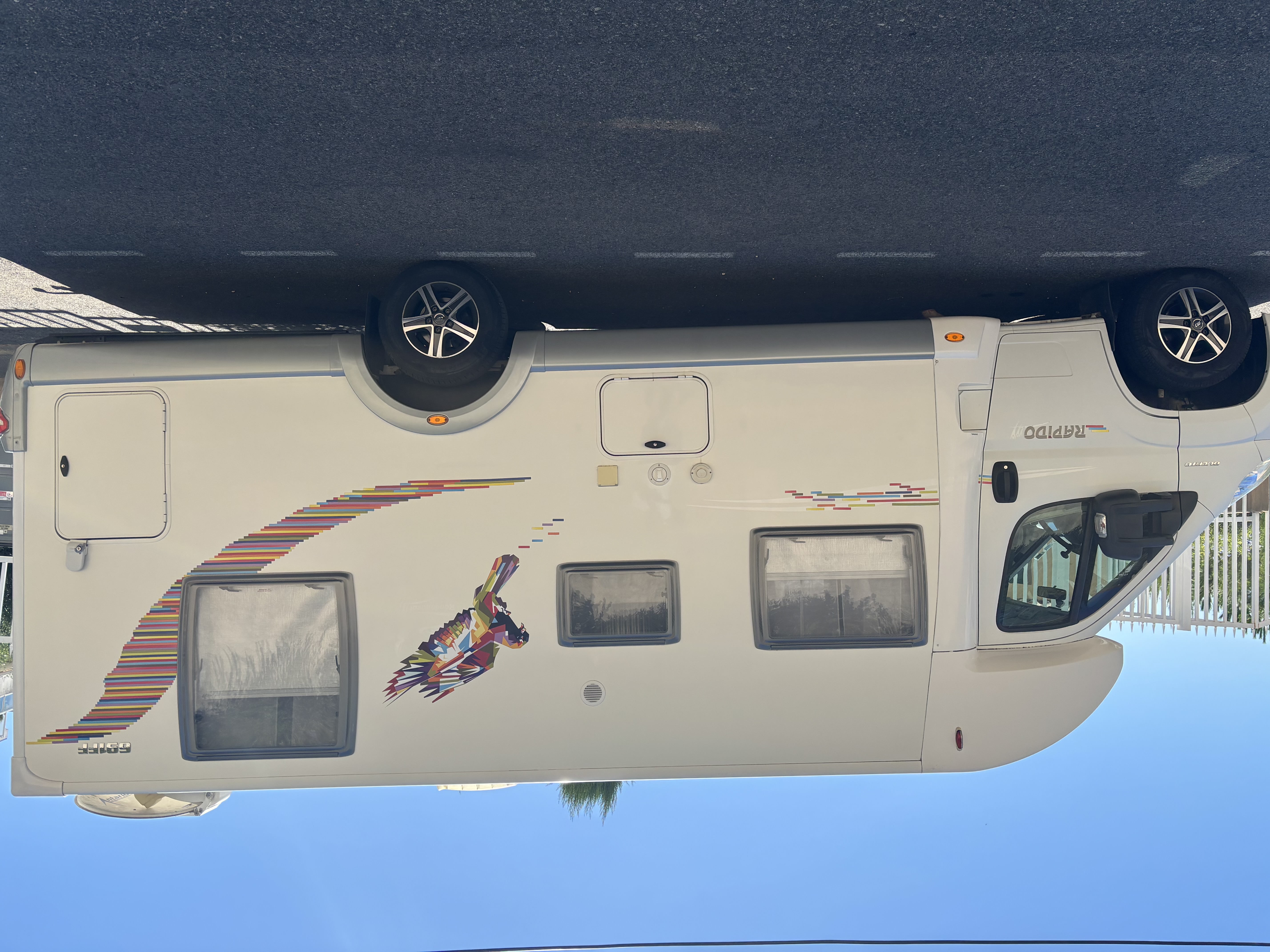 camping-car RAPIDO 691 FF  extérieur / face avant
