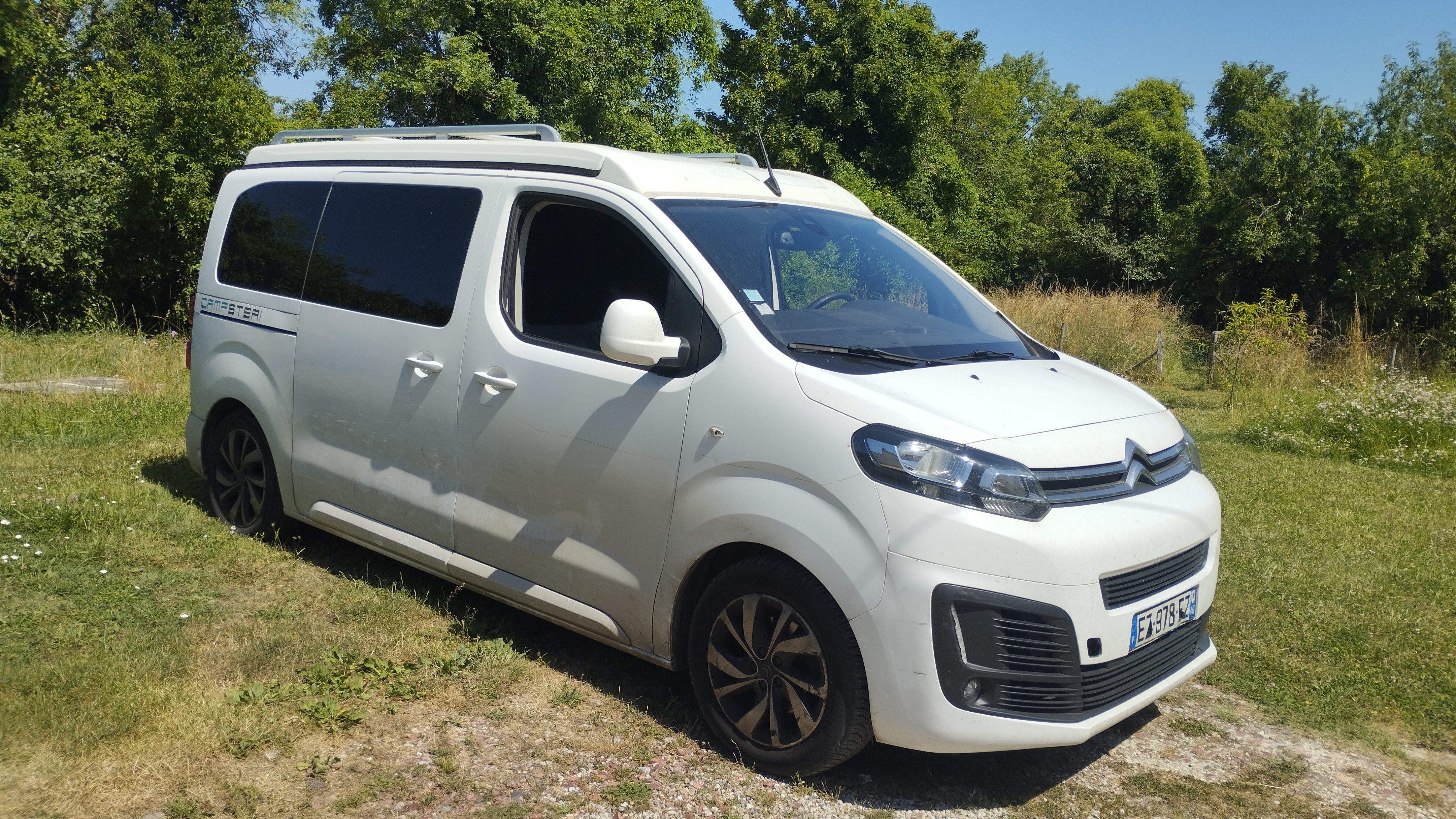 camping-car POSSL CAMPSTER SPACE TOURER  extérieur / face avant