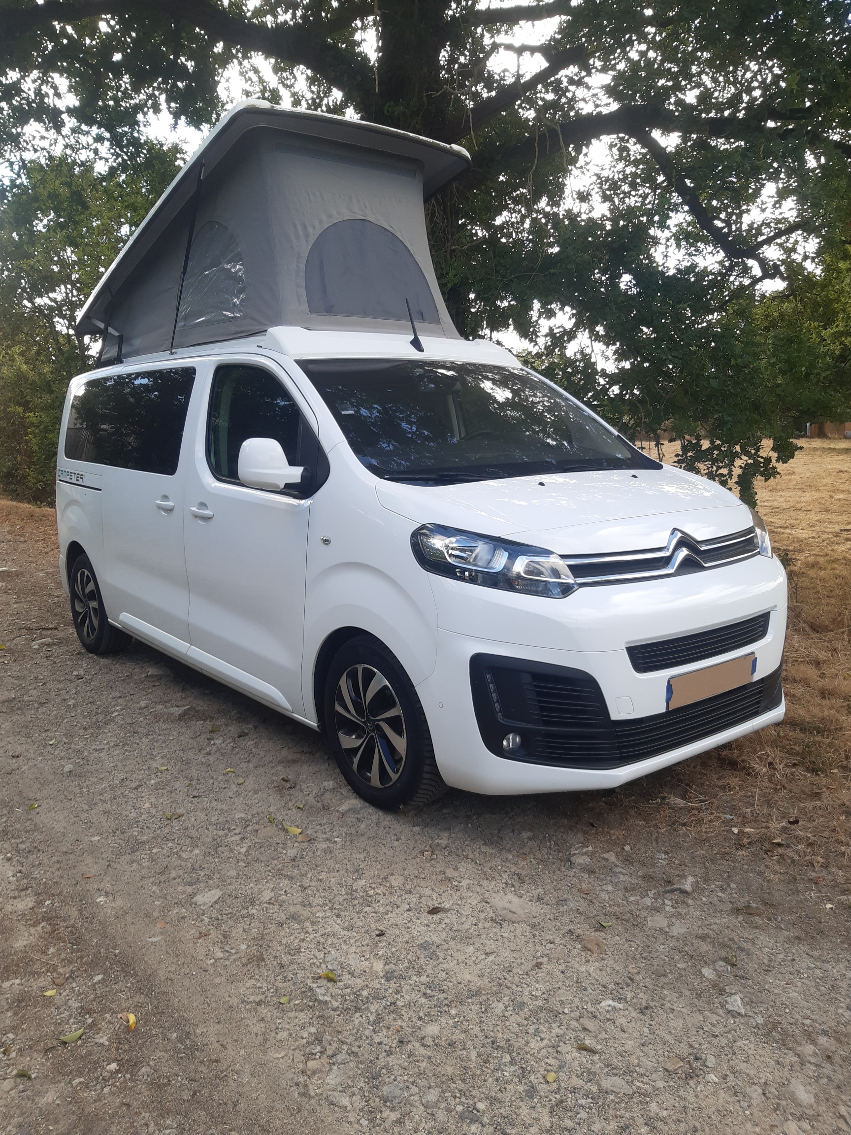 camping-car CAMPSTER POSSL  extérieur / latéral droit