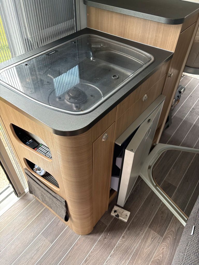 camping-car ADRIA TWIN 540 SPT  intérieur / coin salon