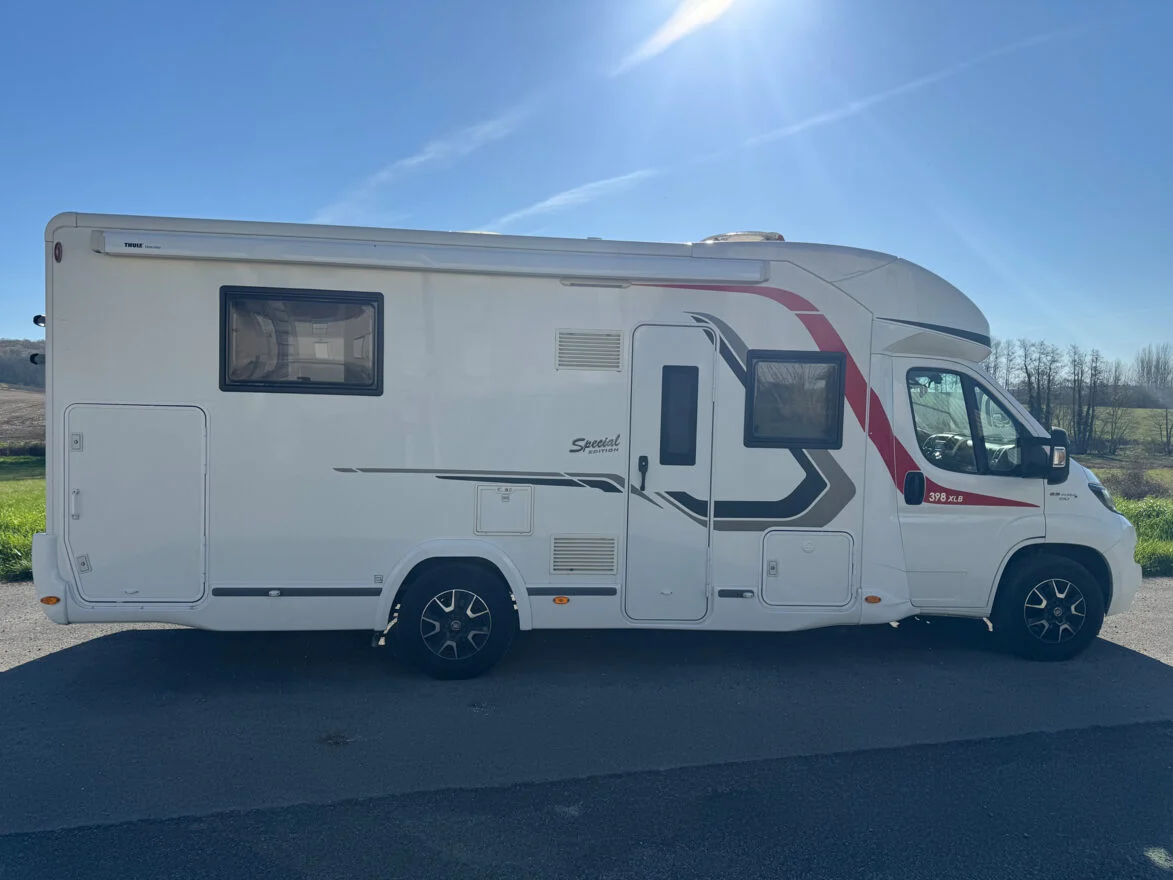 camping-car CHALLENGER 398XLB SPECIAL EDITION  extérieur / latéral droit