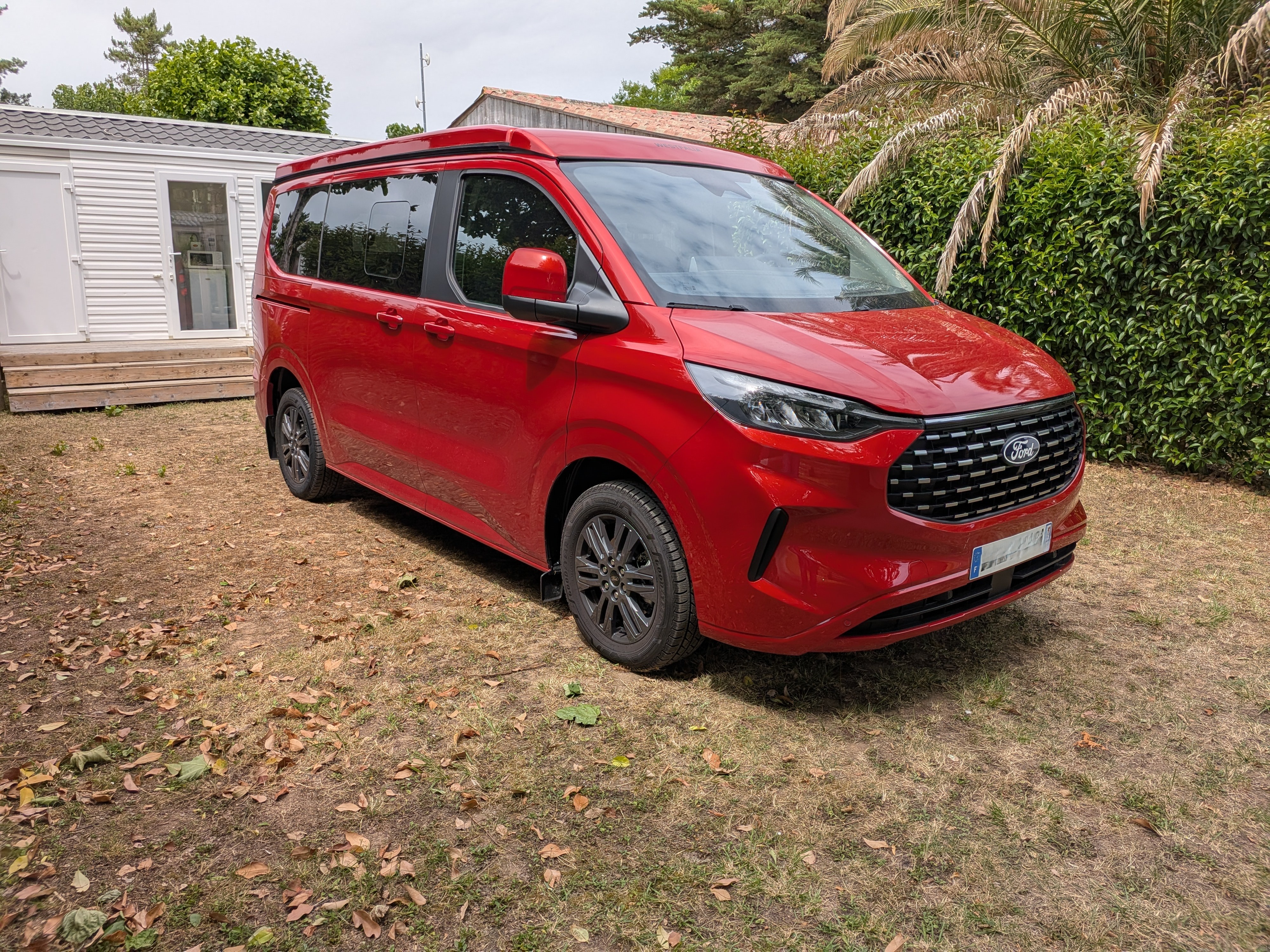 camping-car  NUGGET  extérieur / face avant
