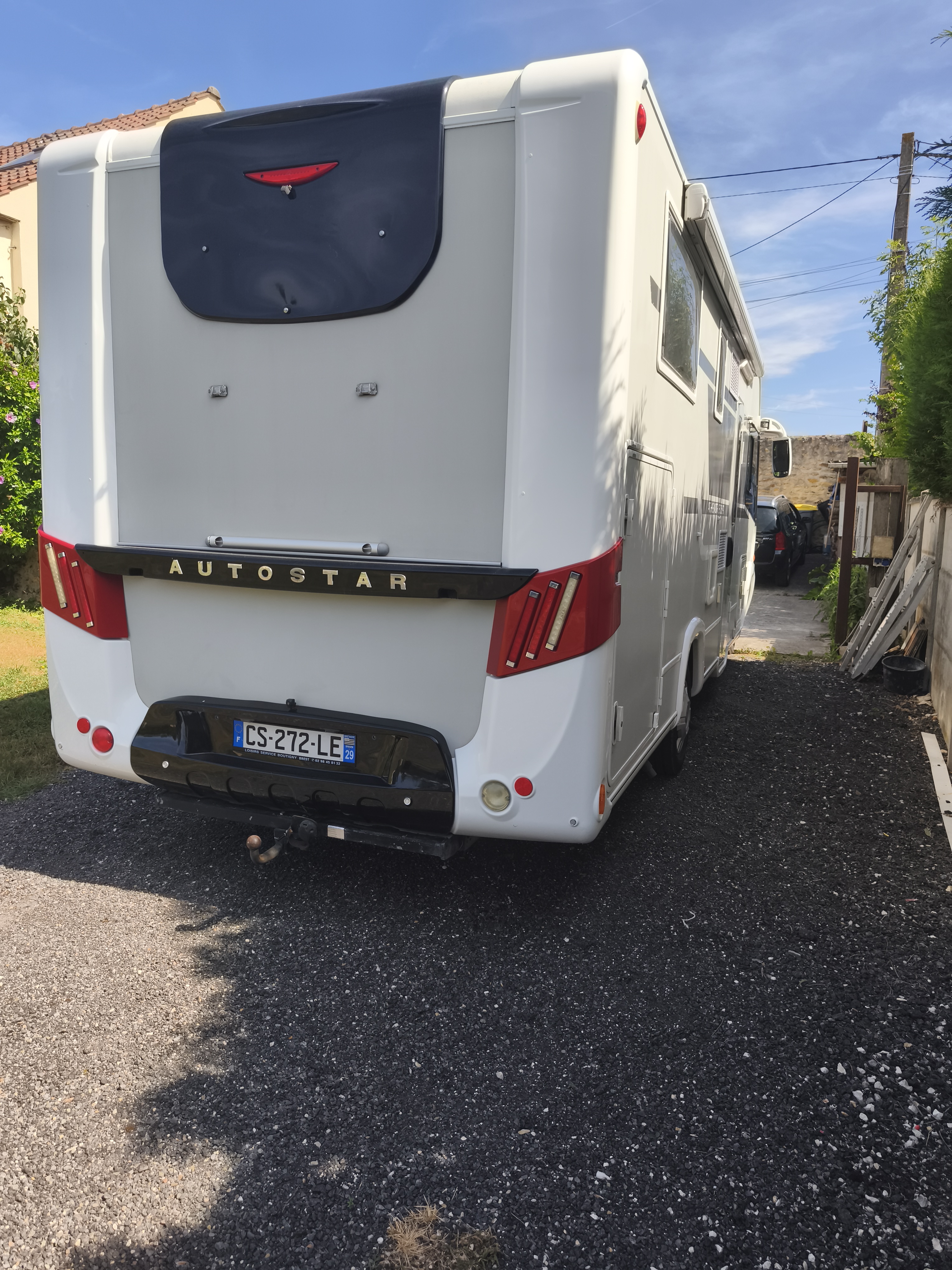 camping-car AUTOSTAR ATHENOR 8069  extérieur / latéral droit