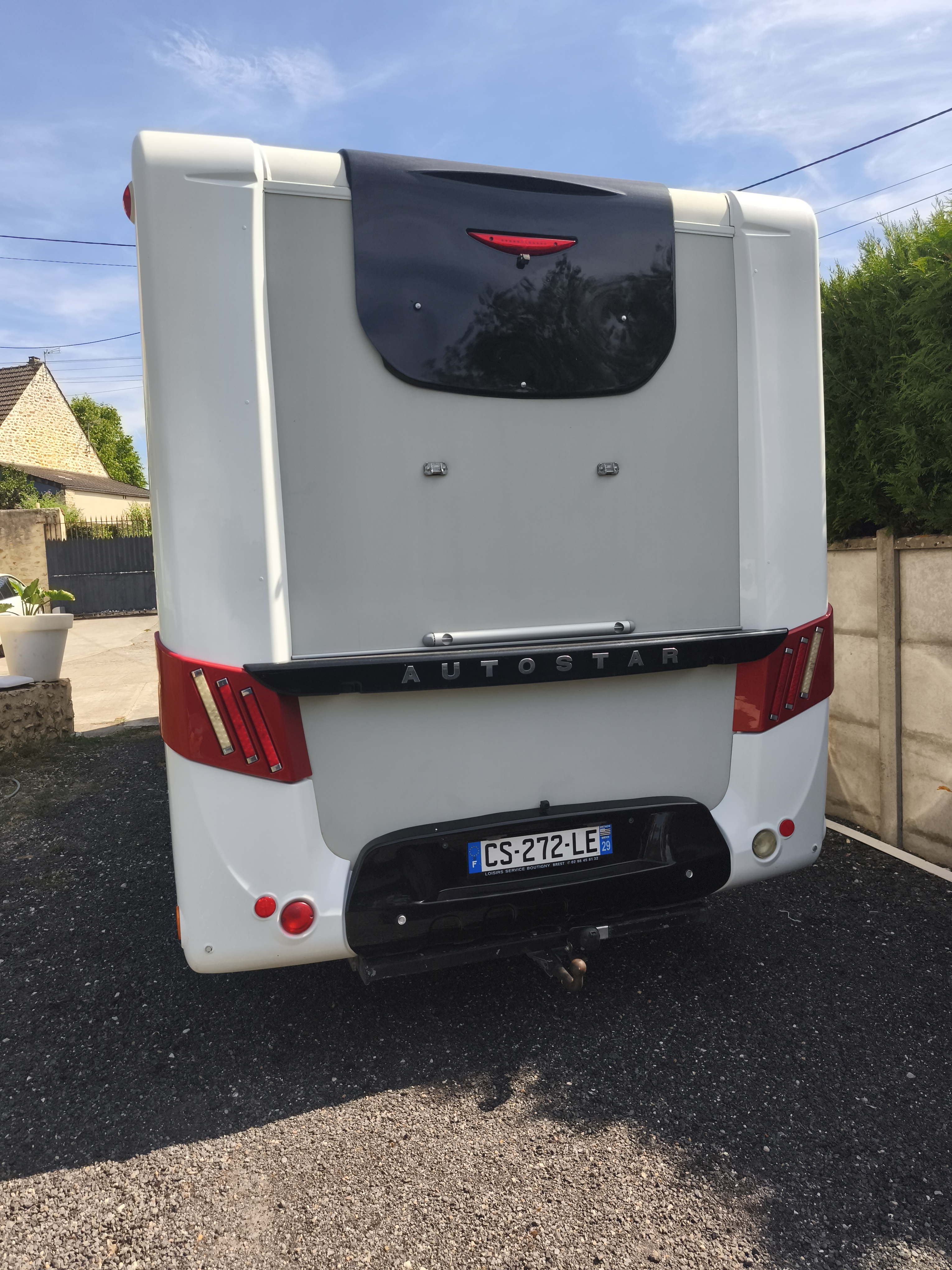 camping-car AUTOSTAR ATHENOR 8069  extérieur / arrière