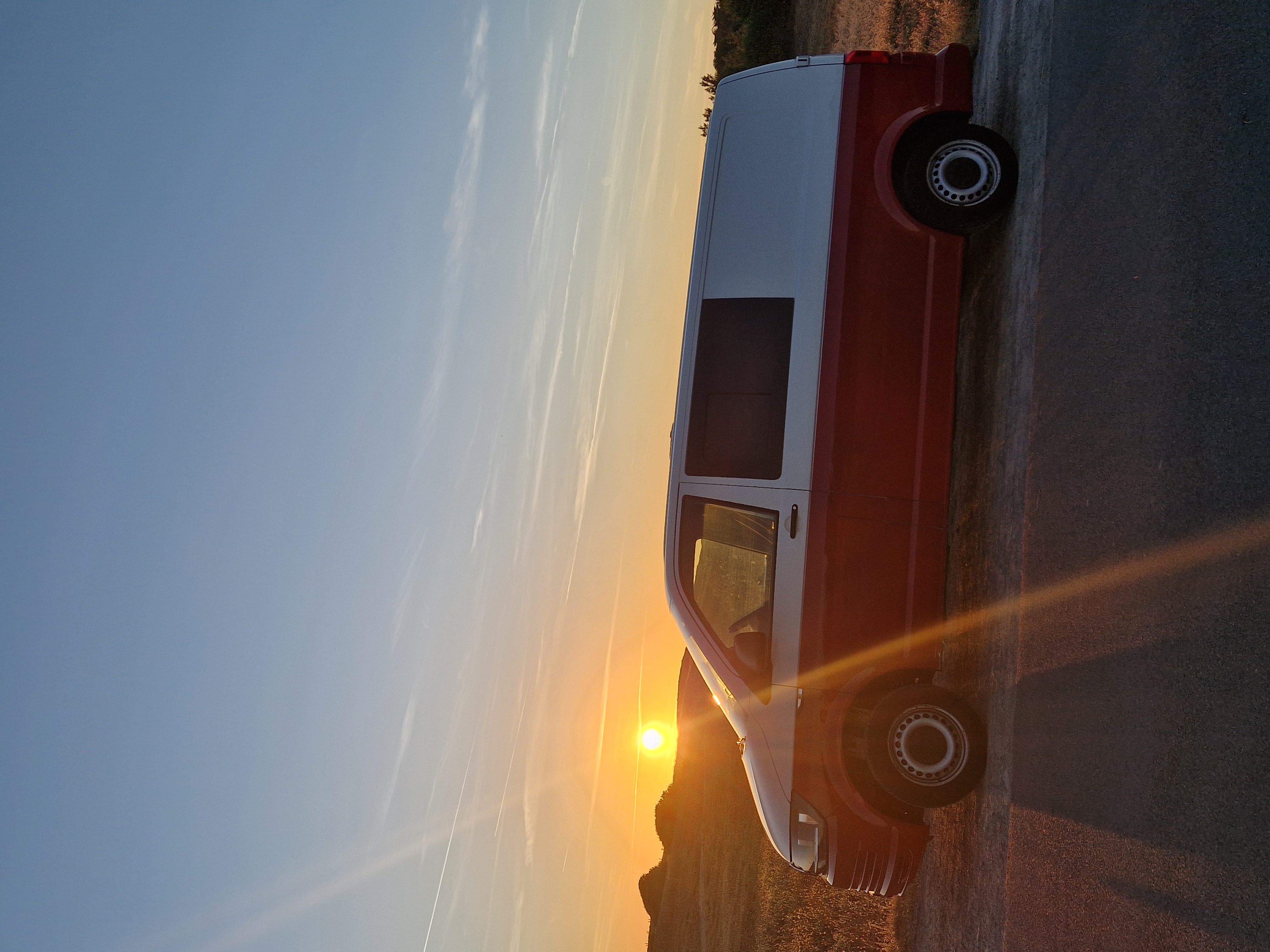camping-car VOLKSWAGEN T6  extérieur / latéral gauche