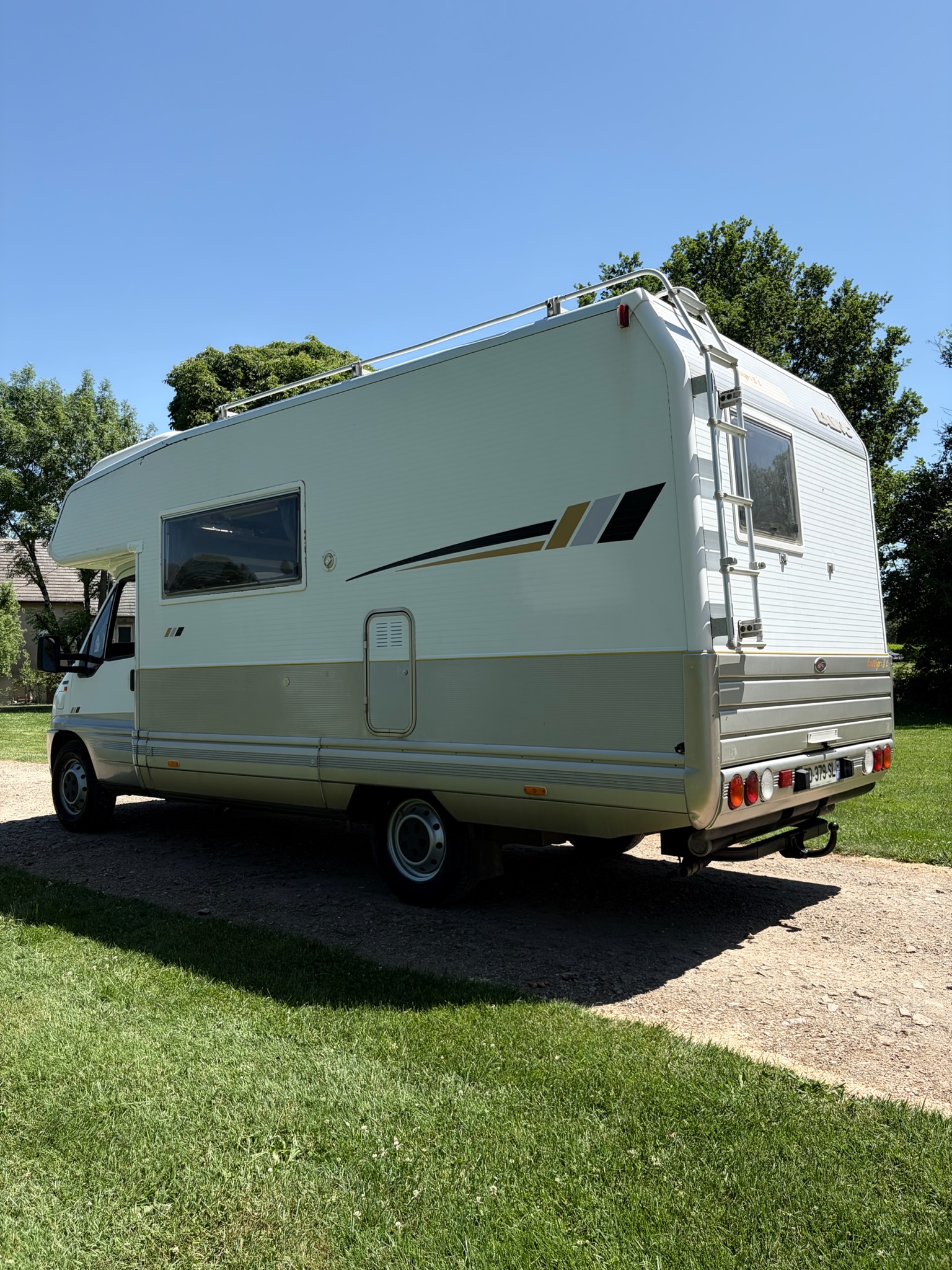 camping-car FIAT DUCATO  extérieur / arrière