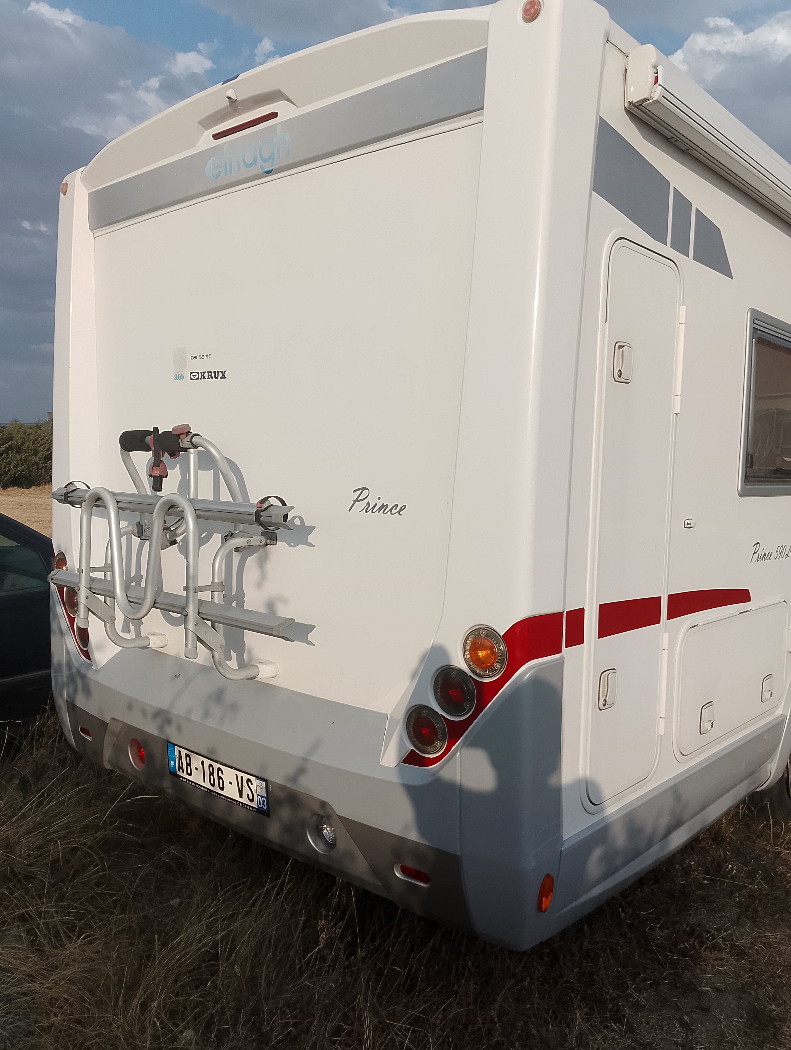 camping-car ELNAGH PRINCE 590 L   extérieur / latéral droit