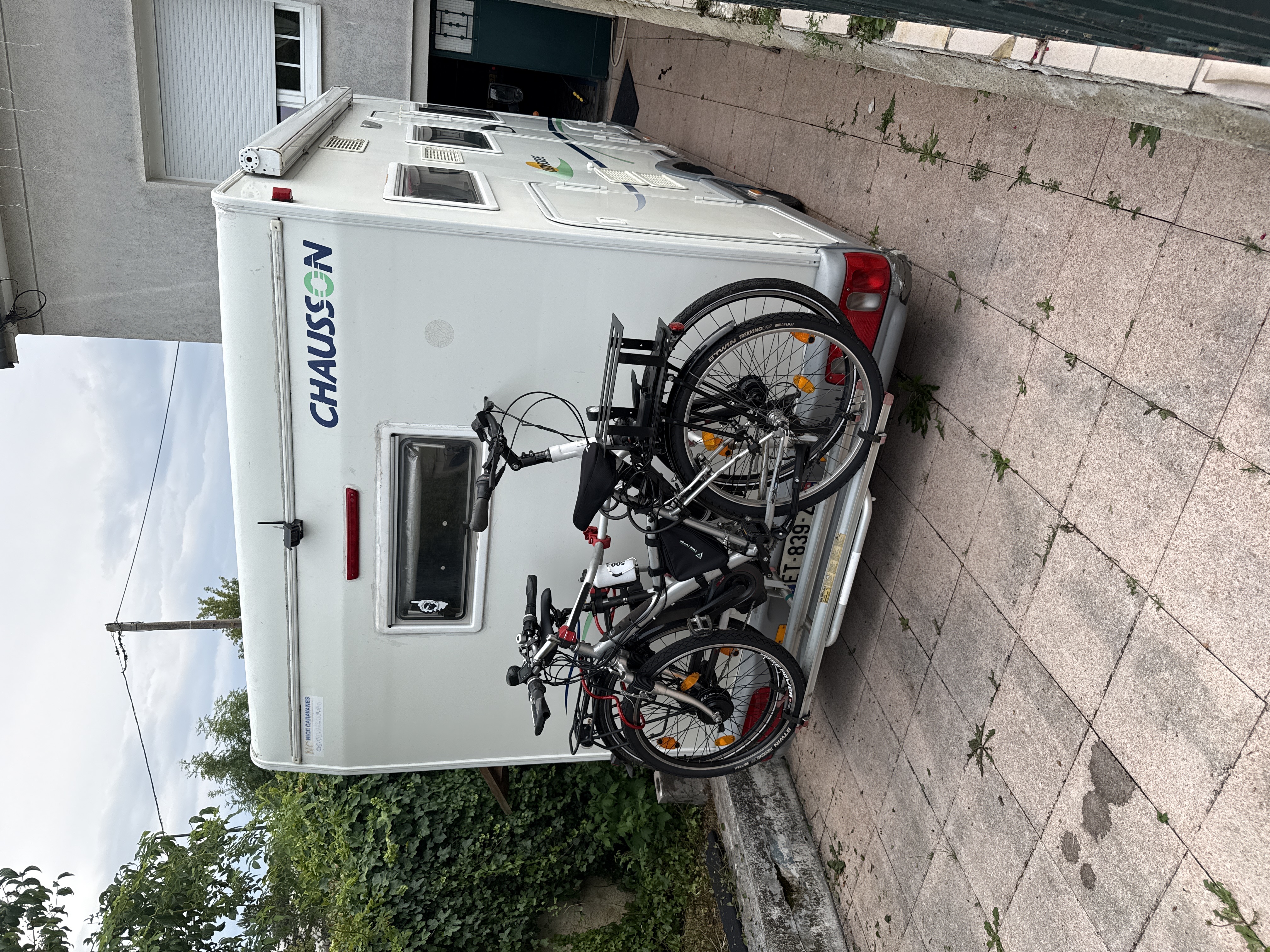 camping-car CHAUSSON ODYSEE 92   extérieur / arrière