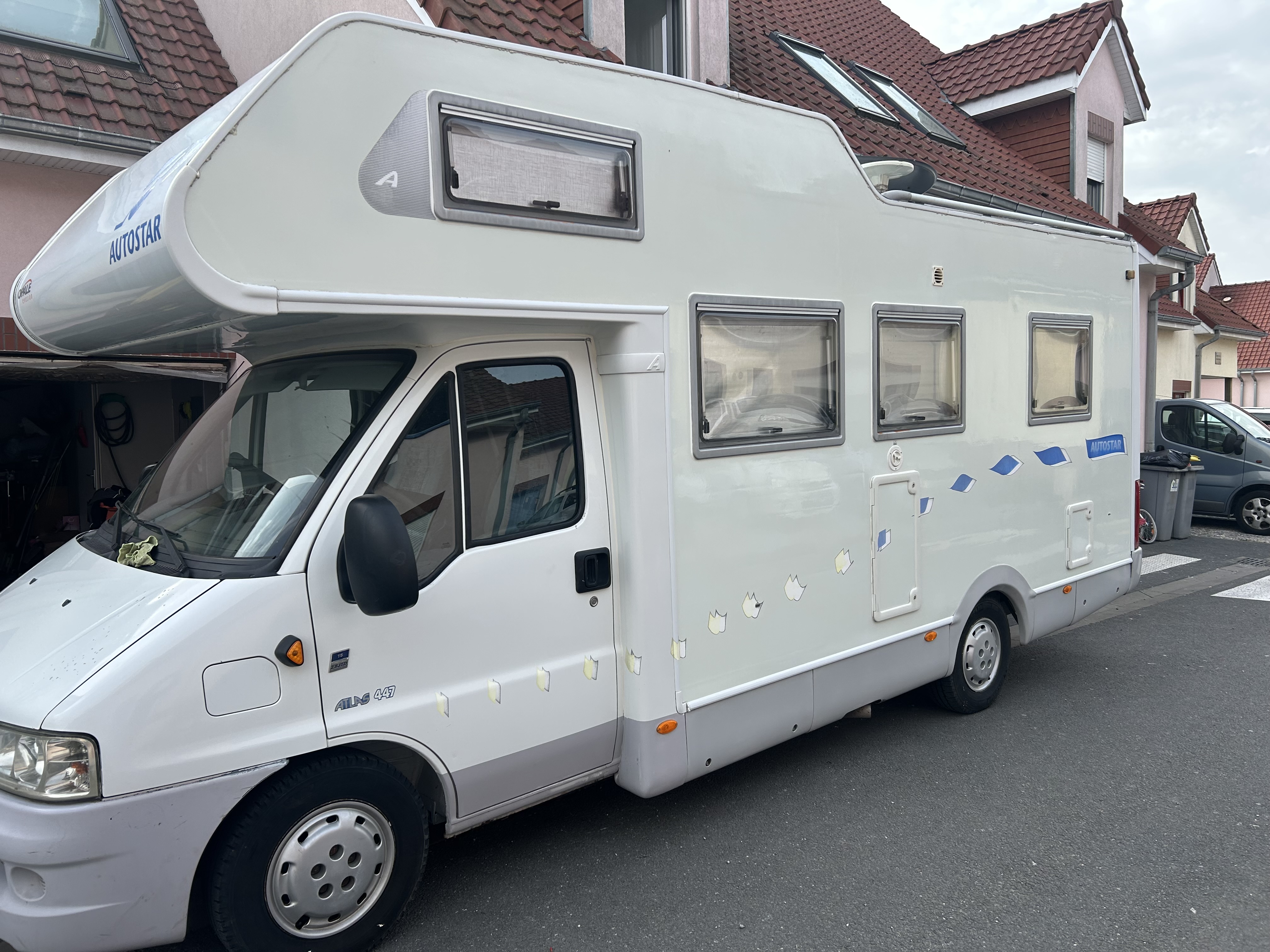 camping-car AUTOSTAR C447  extérieur / face avant