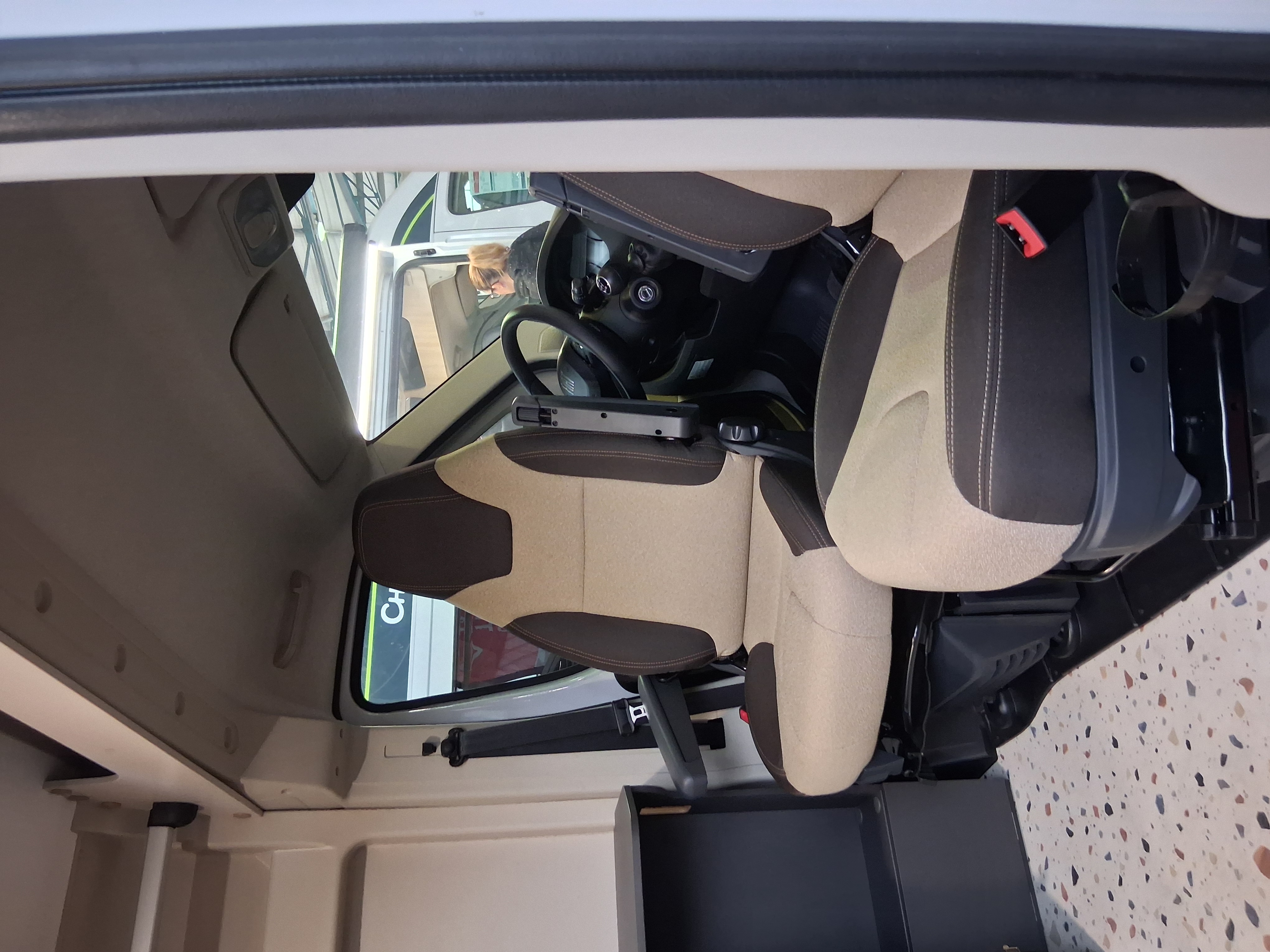 camping-car FIAT DUCATO  extérieur / latéral gauche
