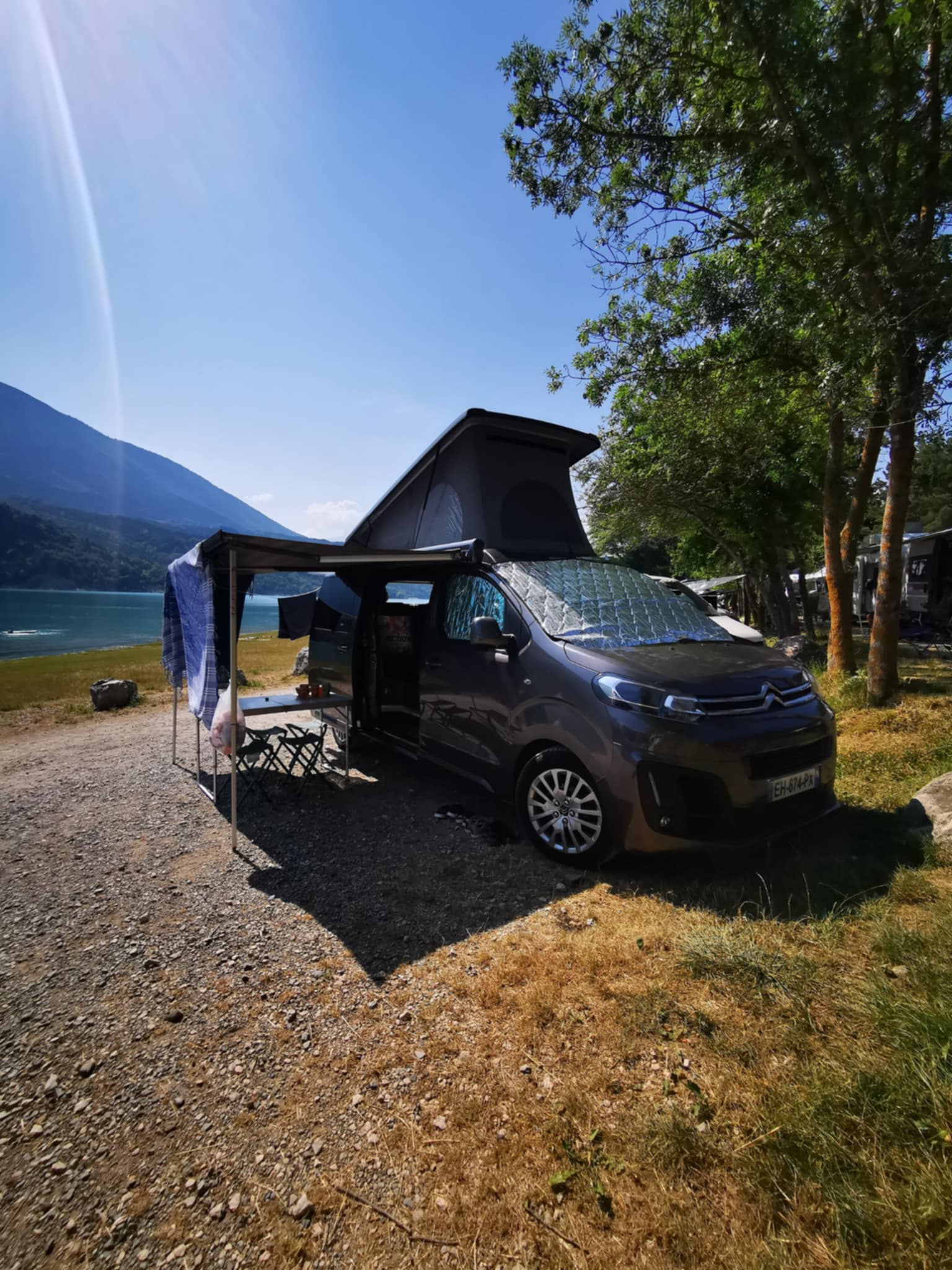 camping-car JUMPY SPACE TOURER  extérieur / latéral gauche