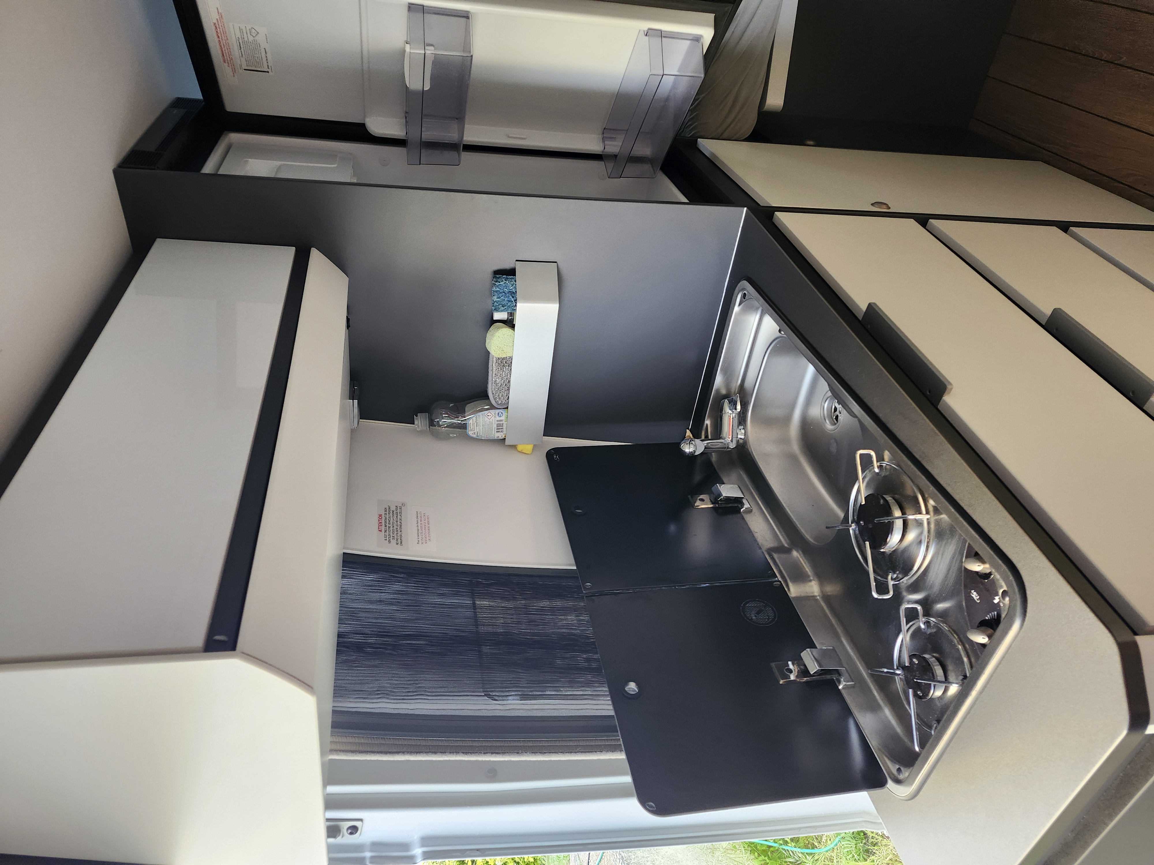 camping-car ELIOS VAN  extérieur / arrière