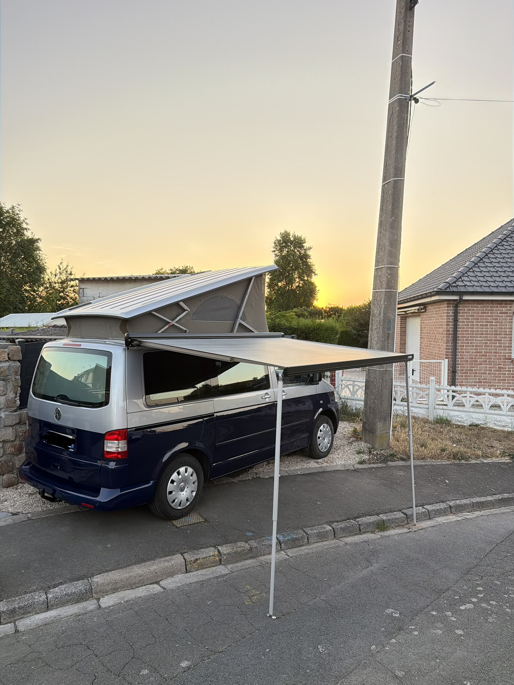 camping-car Volkswagen  California   extérieur / arrière