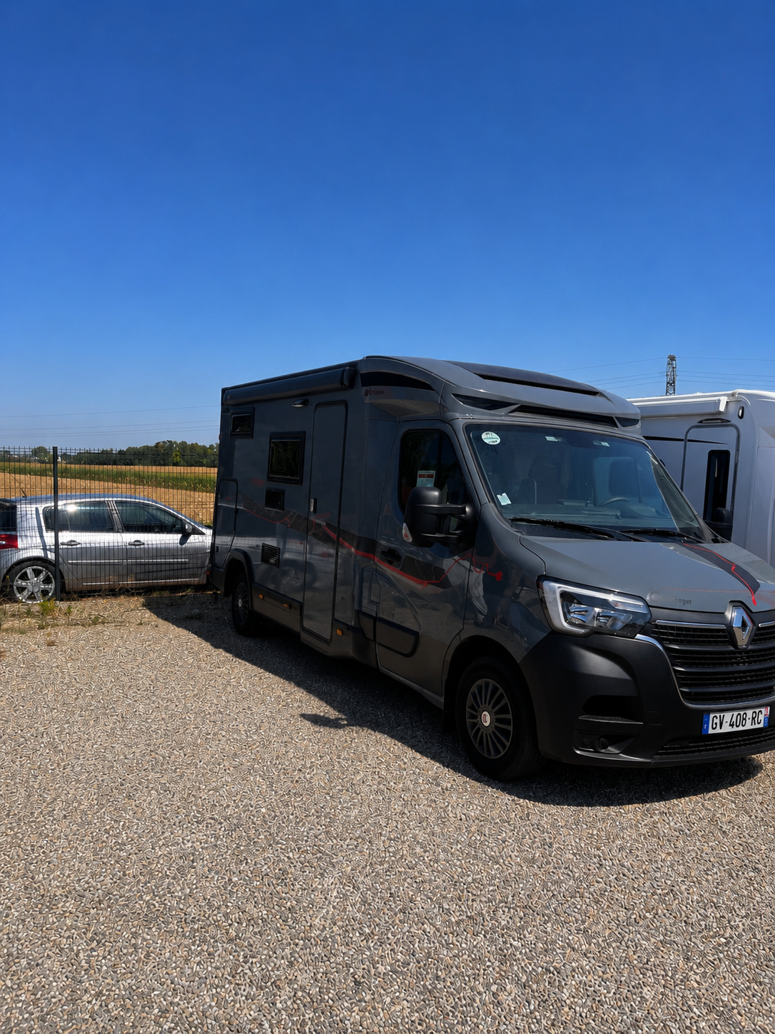 camping-car CHALLENGER S194  extérieur / latéral gauche