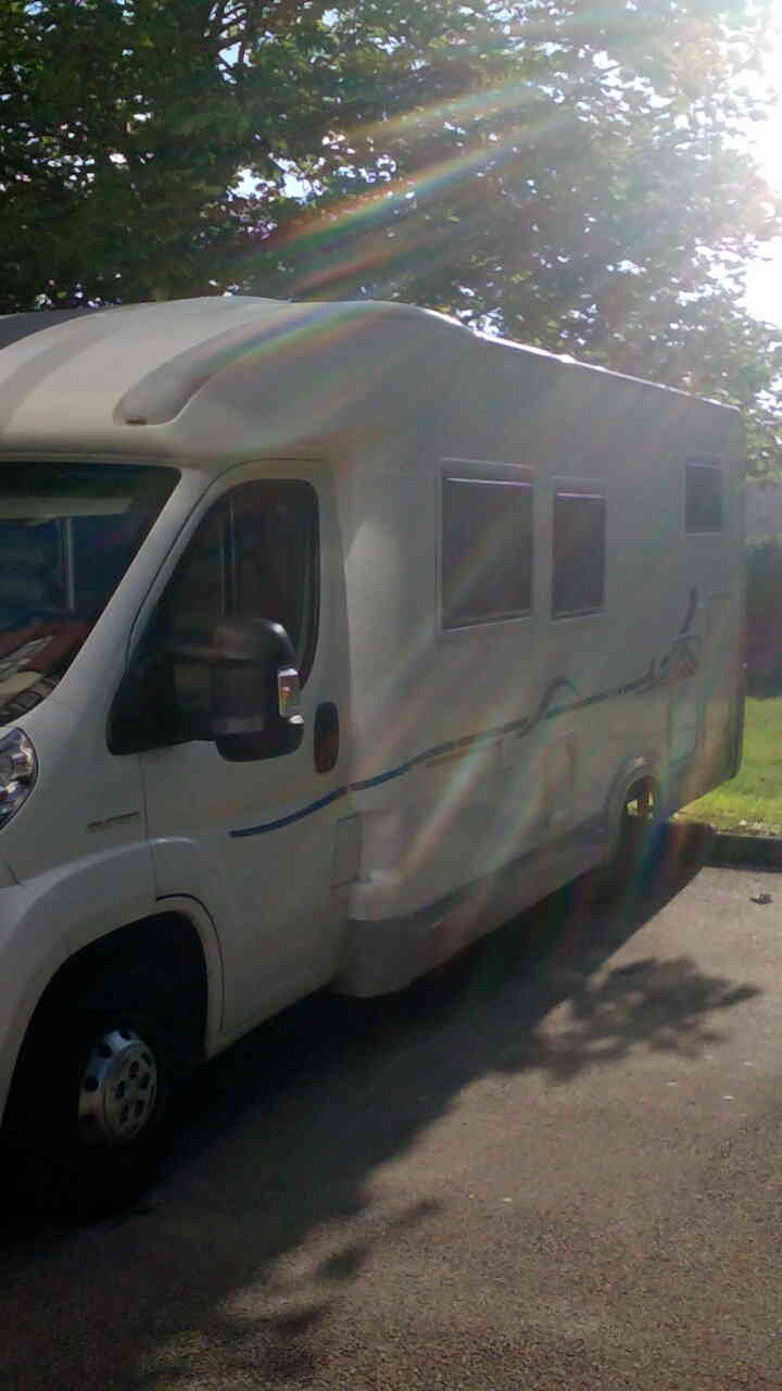 camping-car ADRIA CORAL 660 SL  extérieur / latéral droit