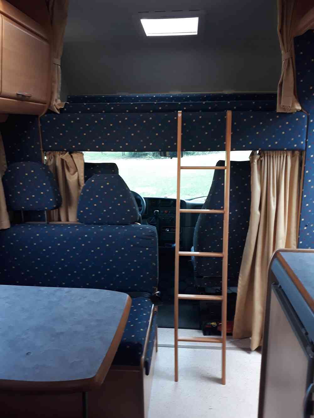 camping-car HYMER CAMP 524  intérieur / autre couchage