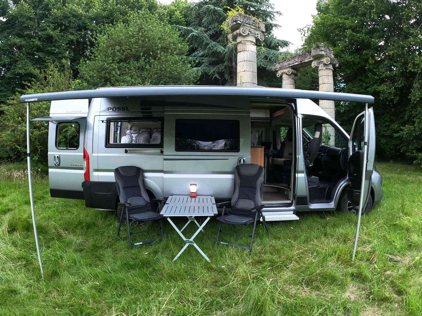 camping-car POSSL SUMMIT 600  extérieur / arrière