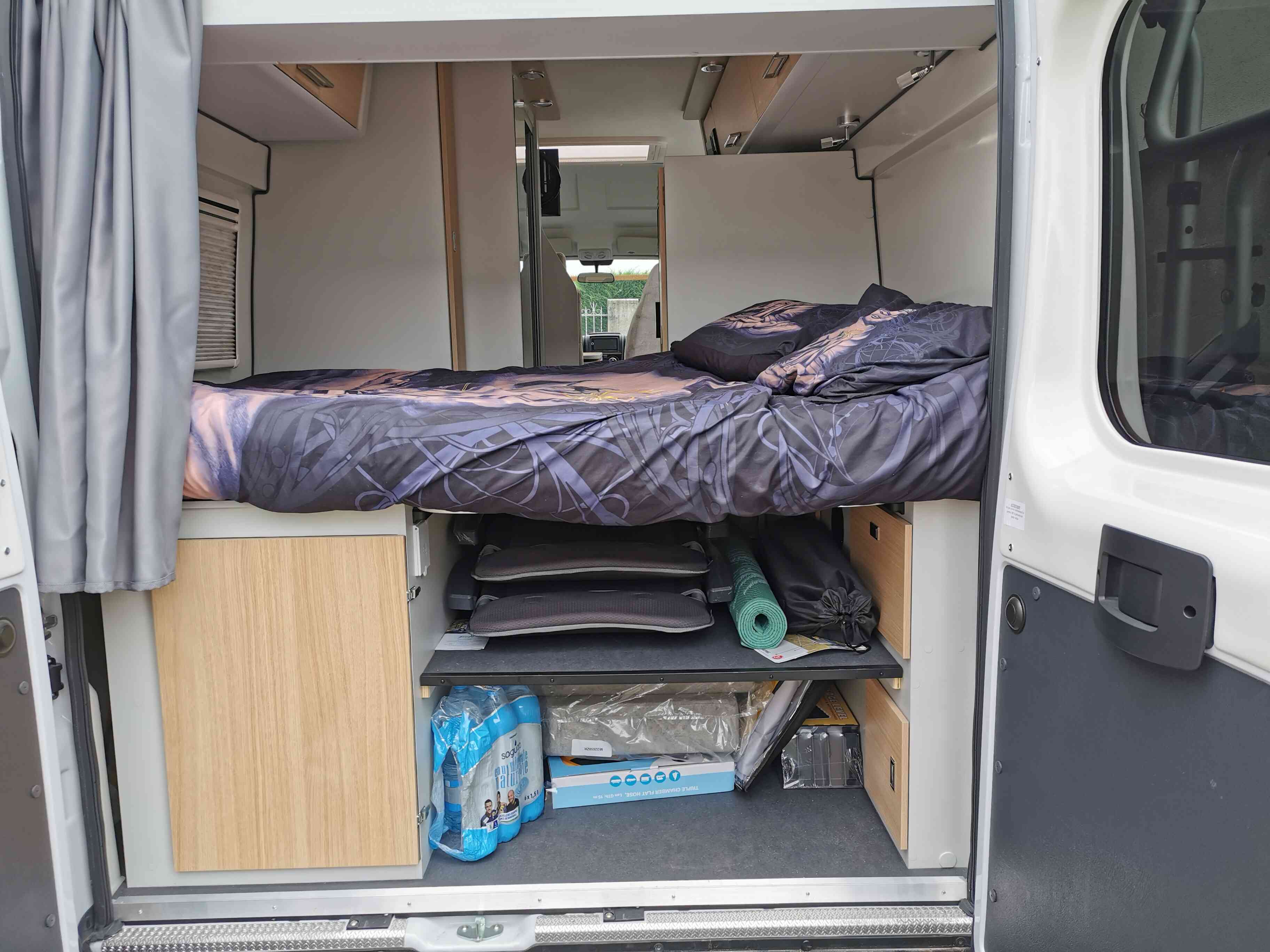 camping-car FONT VENDOME LEADER CAMP  intérieur / autre couchage