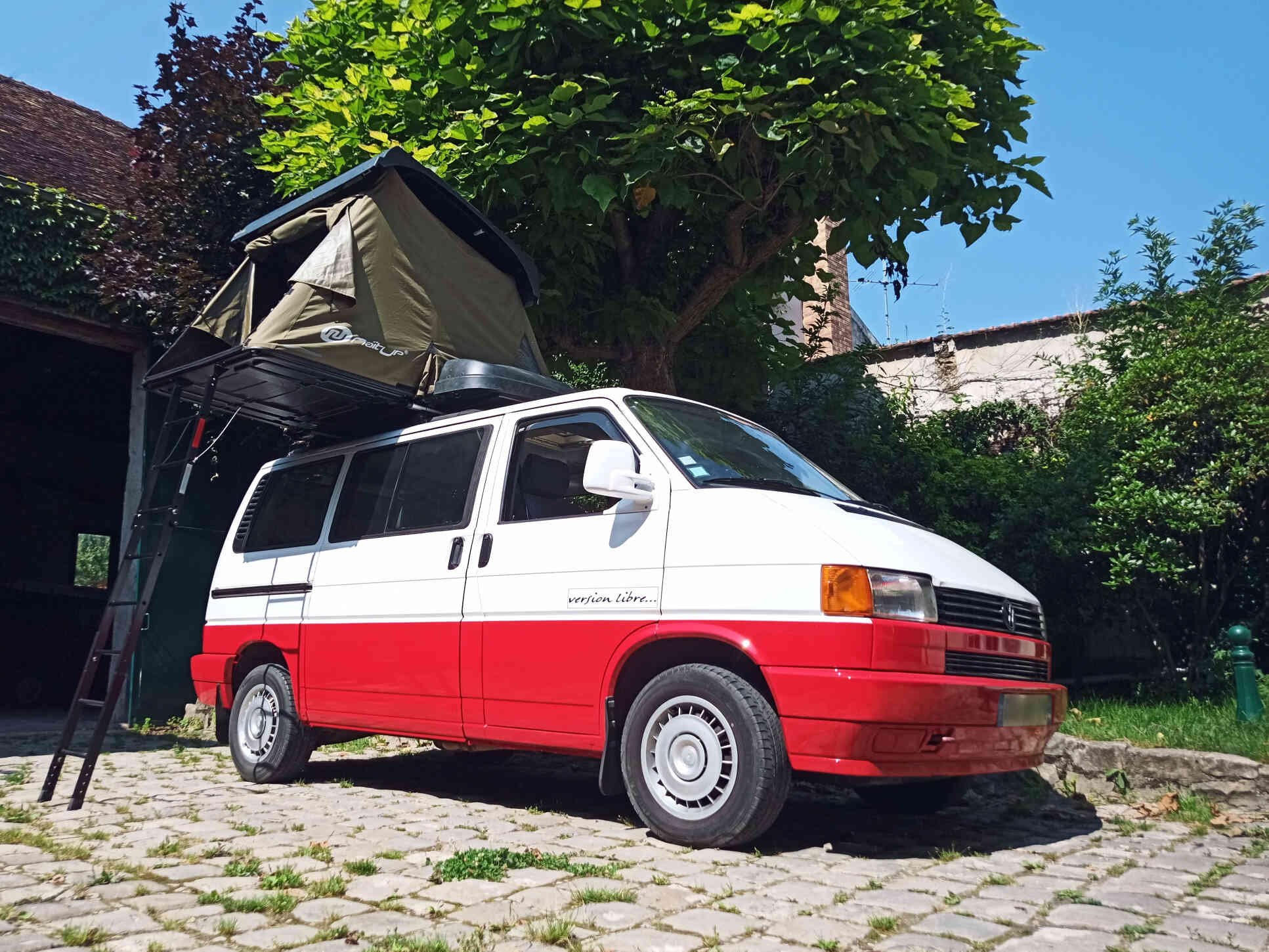 camping-car VOLKSWAGEN T4  extérieur / latéral droit