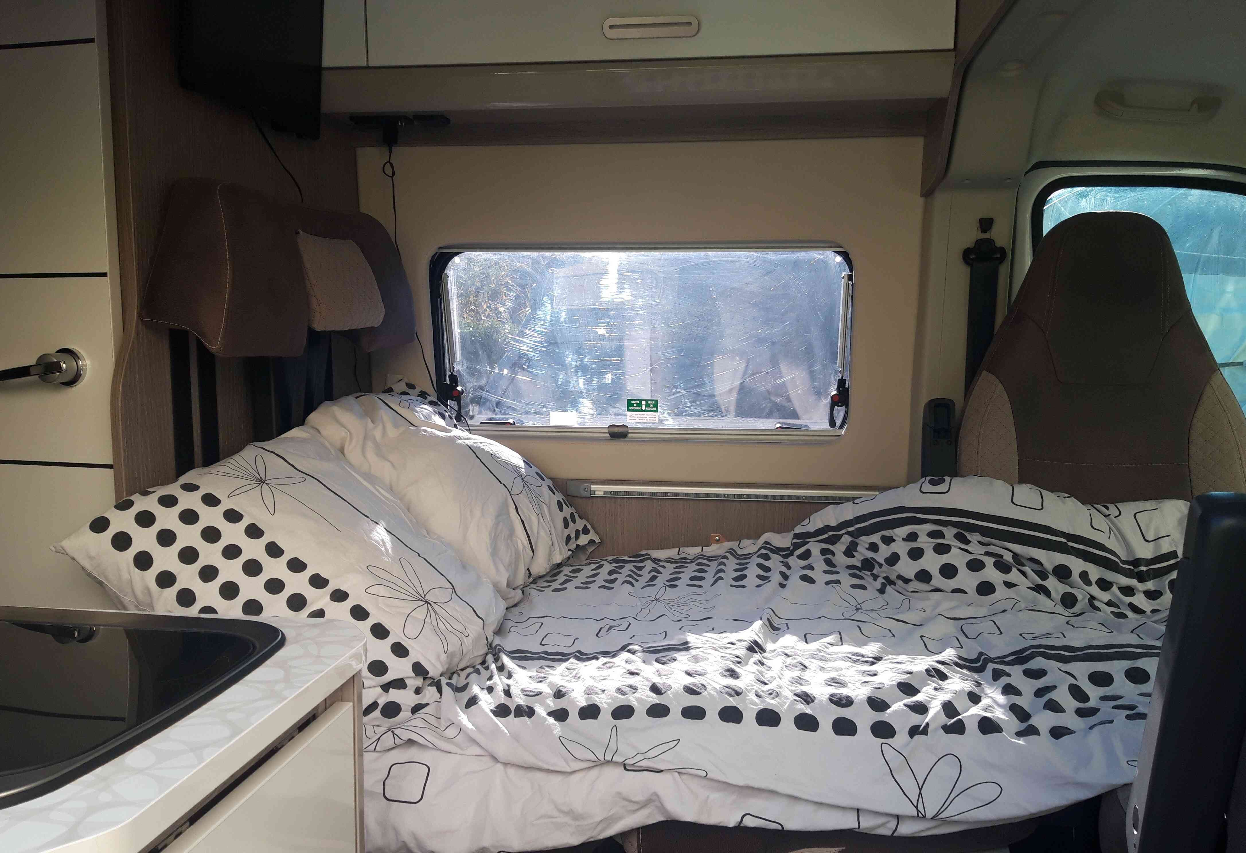 camping-car CHAUSSON TWIST V 594  intérieur / autre couchage