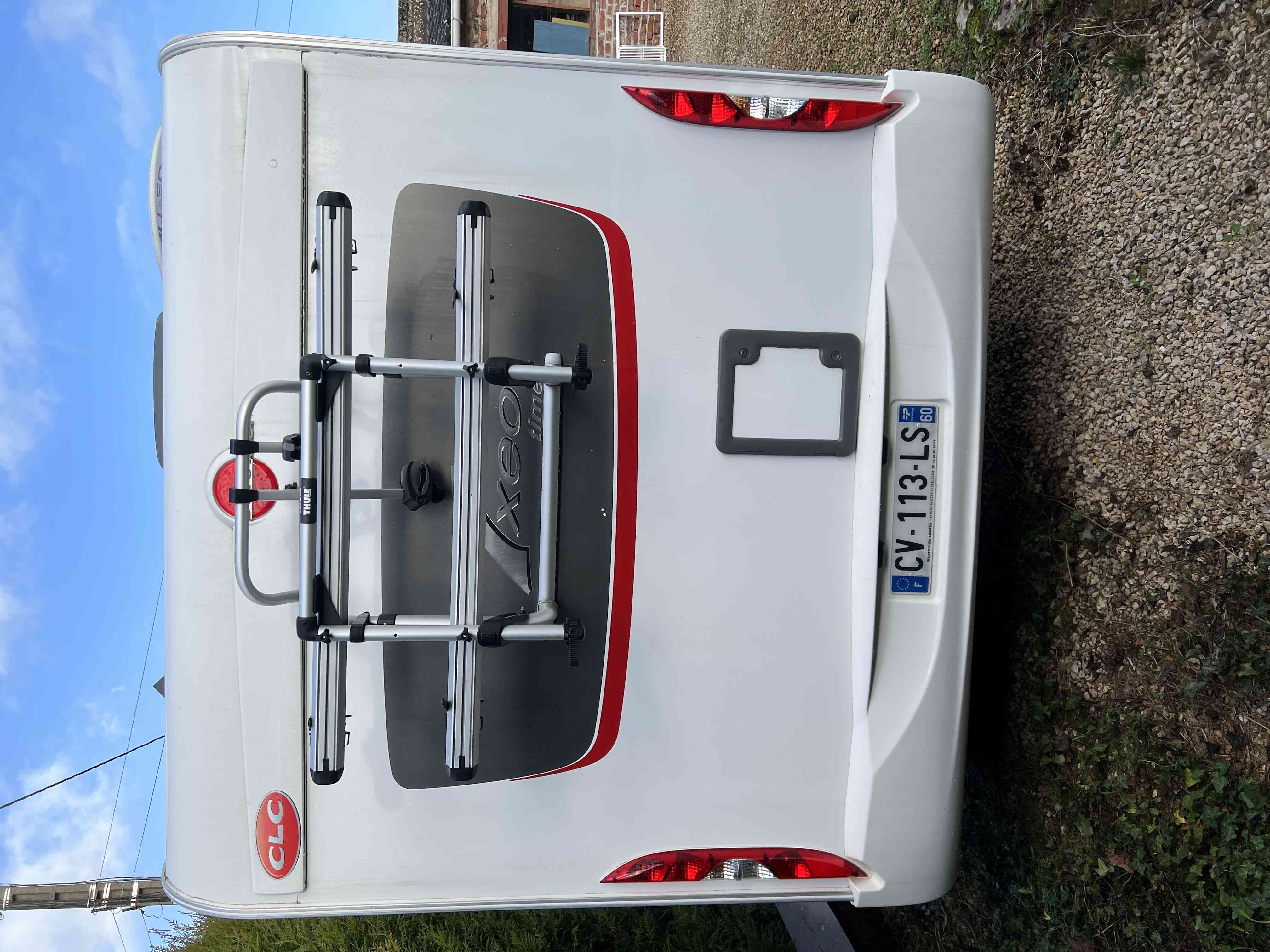 camping-car BURSTNER IXEO TIME IT 590  extérieur / arrière