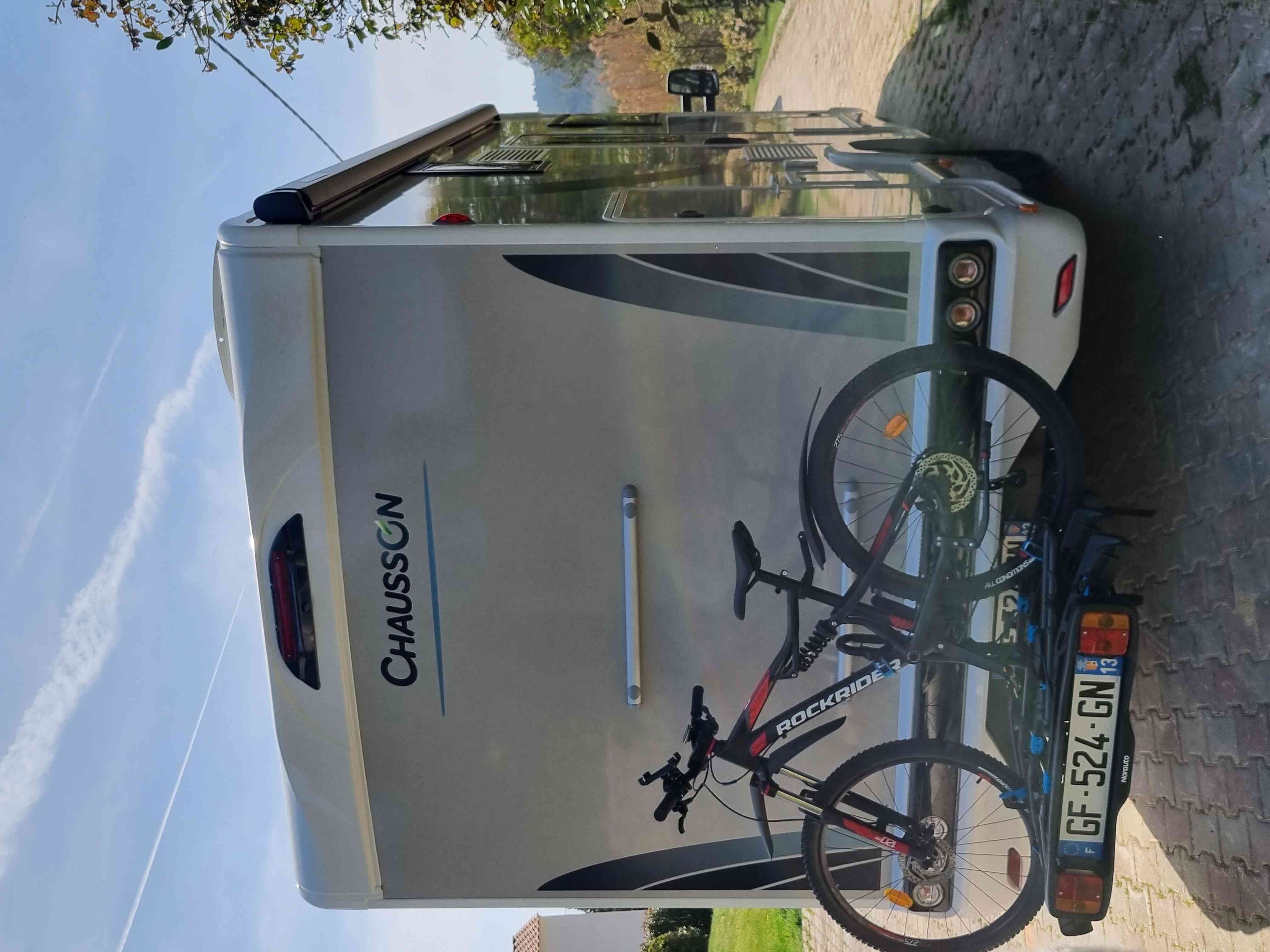 camping-car CHAUSSON 640 TITANIUM PREMIUM  extérieur / arrière