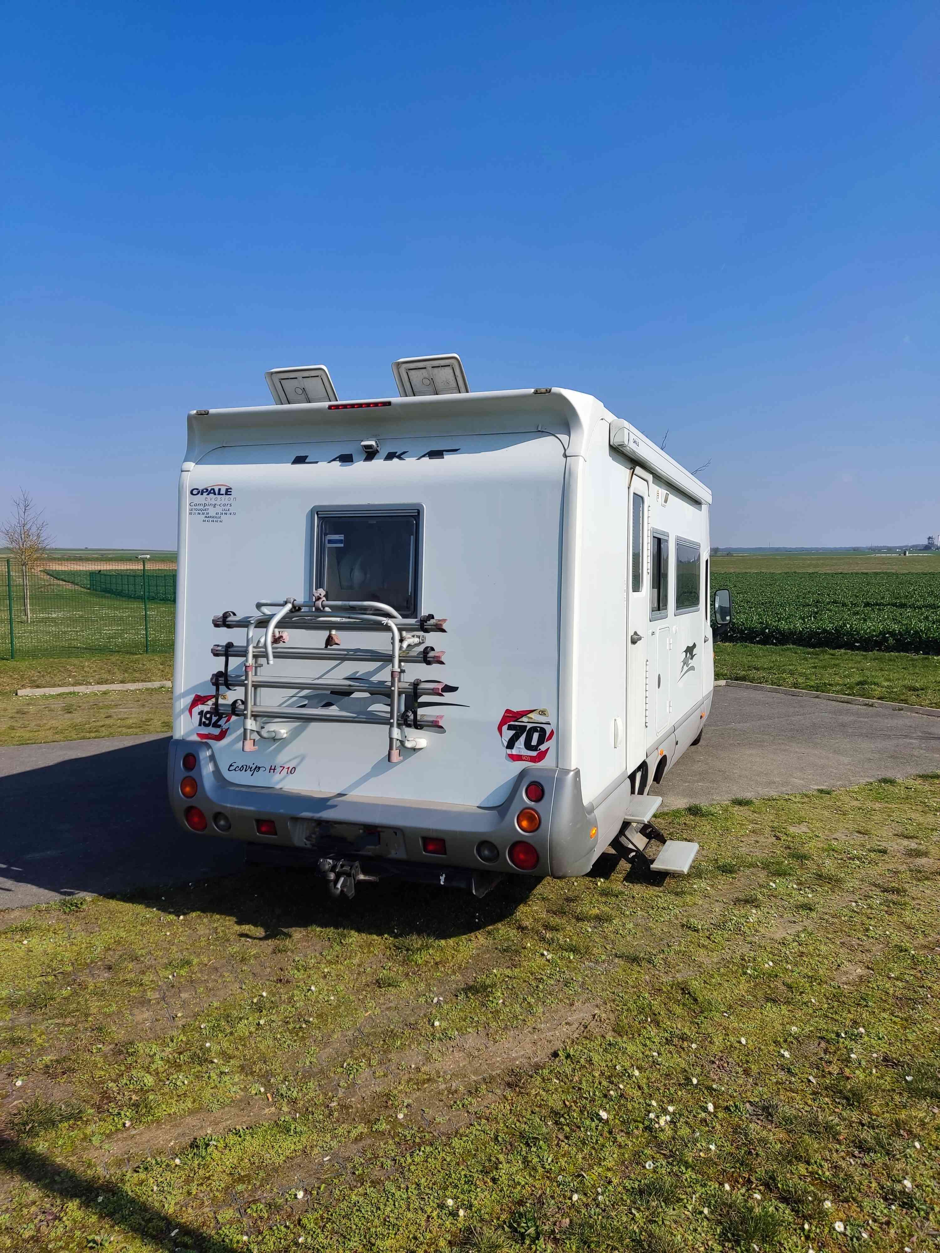 camping-car LAIKA ECOVIP H710  extérieur / arrière
