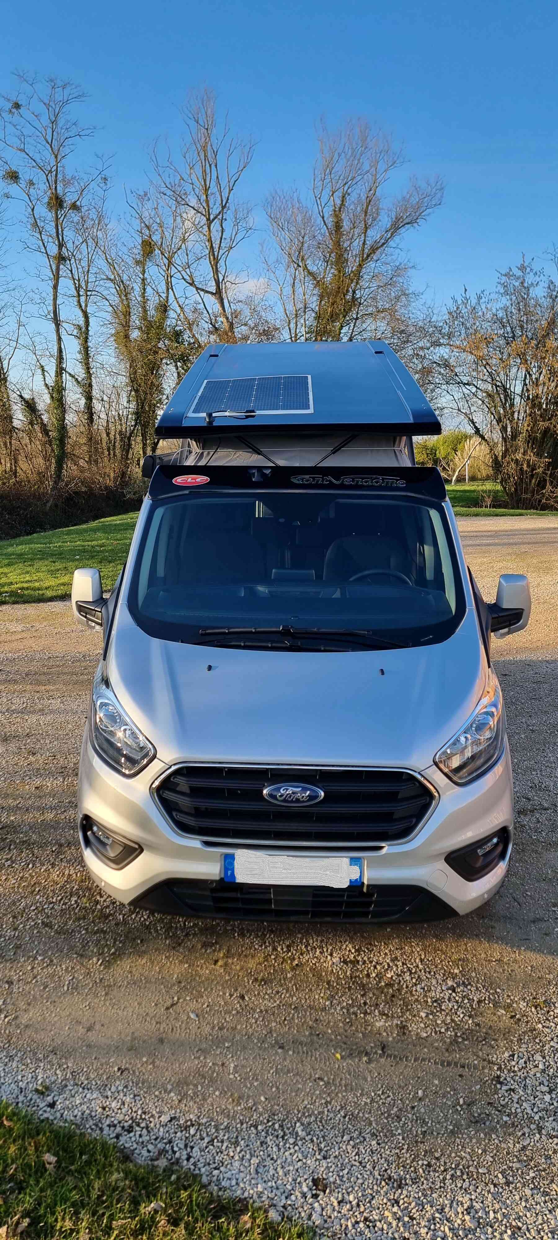 camping-car FONT VENDOME AUTOCAMPER XL  extérieur / face avant