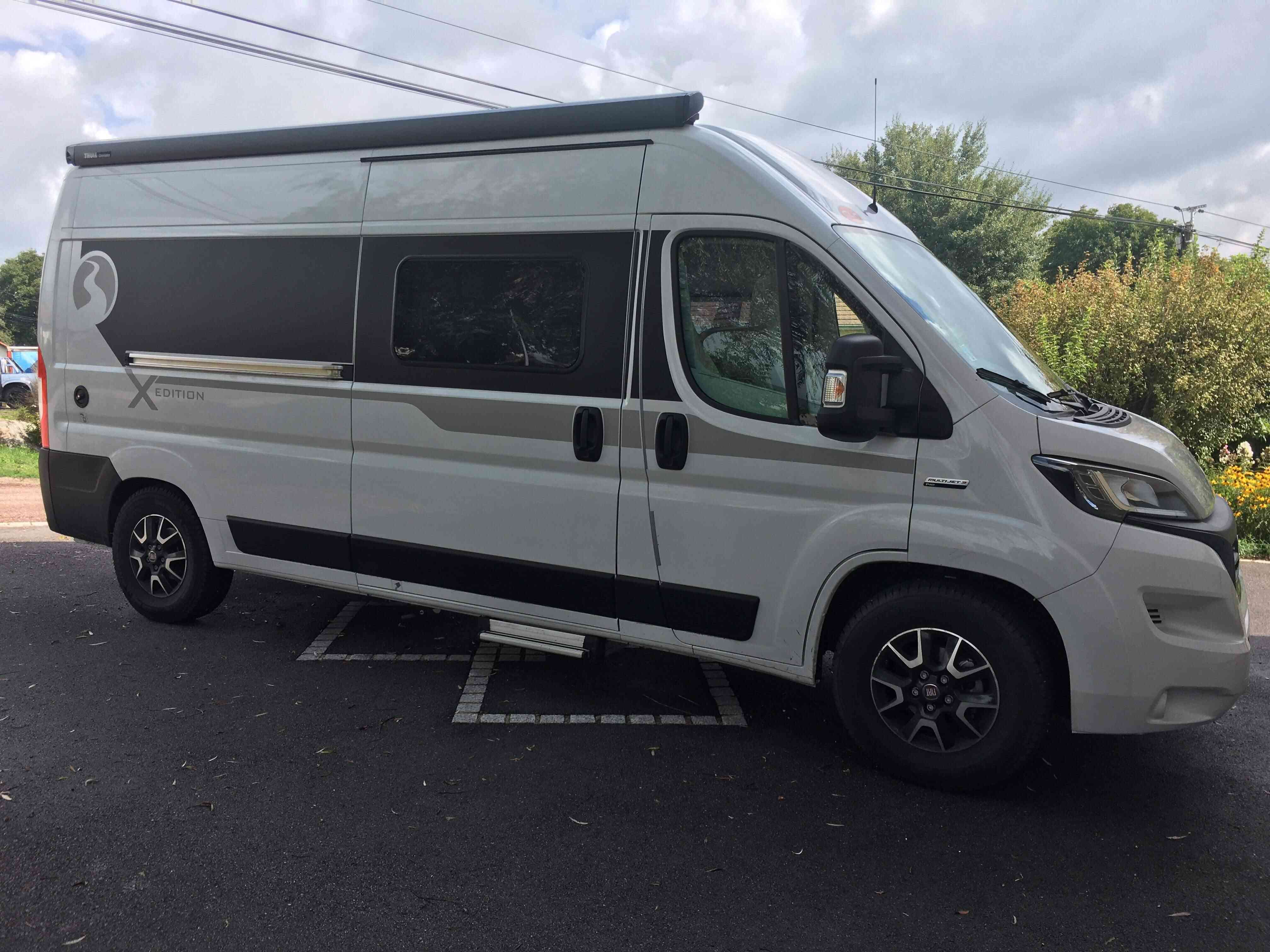 Location Camping car Van BELLEFONTAINE (88) BAVARIA K 600 X EDITION